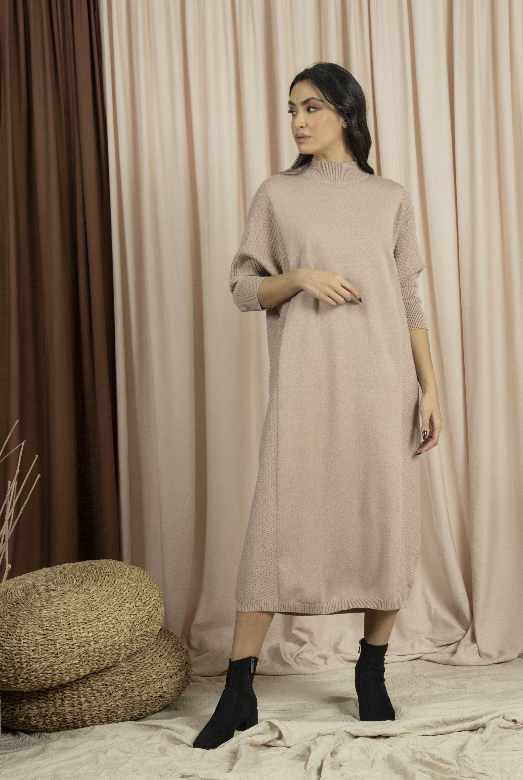 نتشي فستان شتوي ميدي طويل نسائية منسوجة