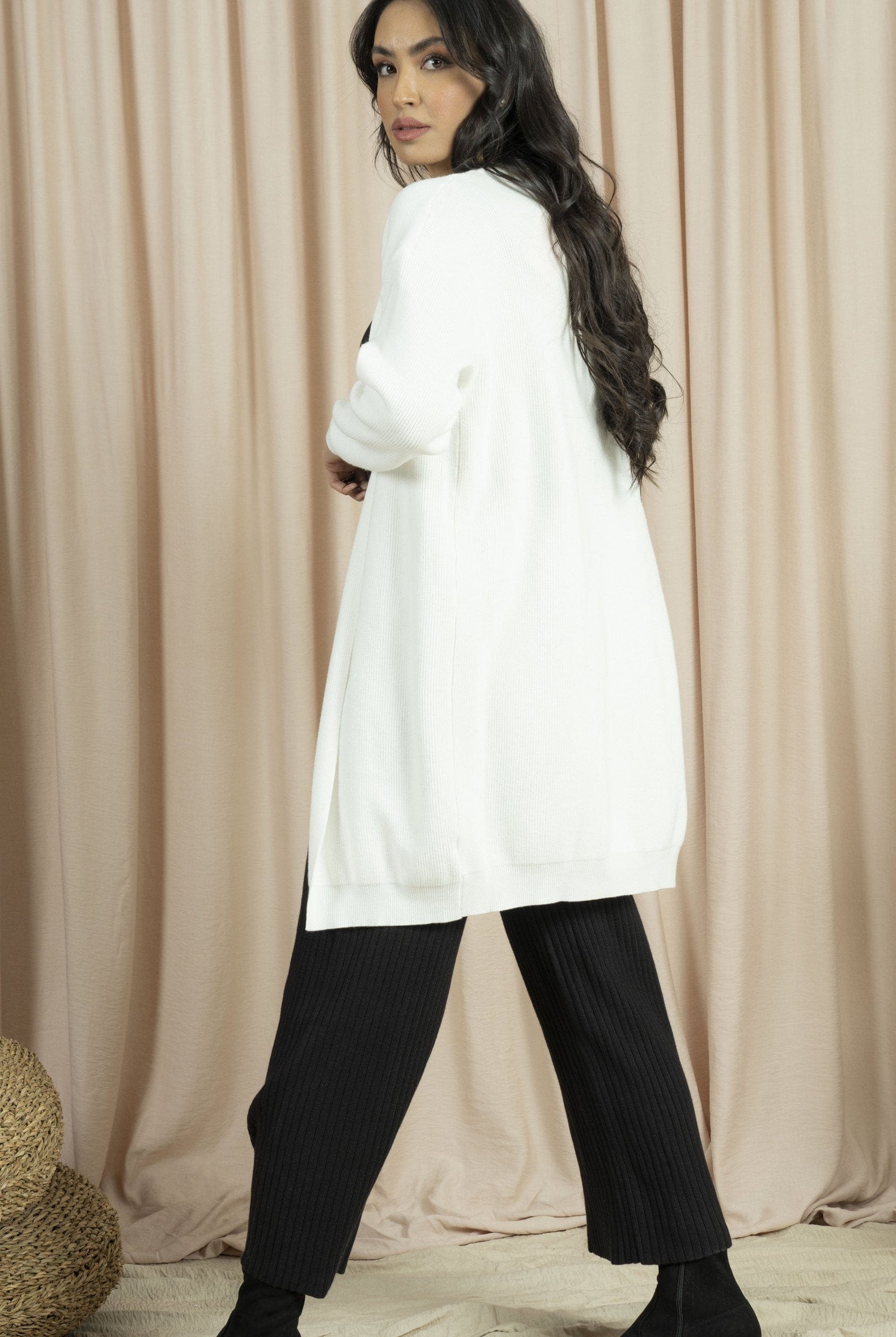 نتشي جاكيت طويل نسائي منسوج