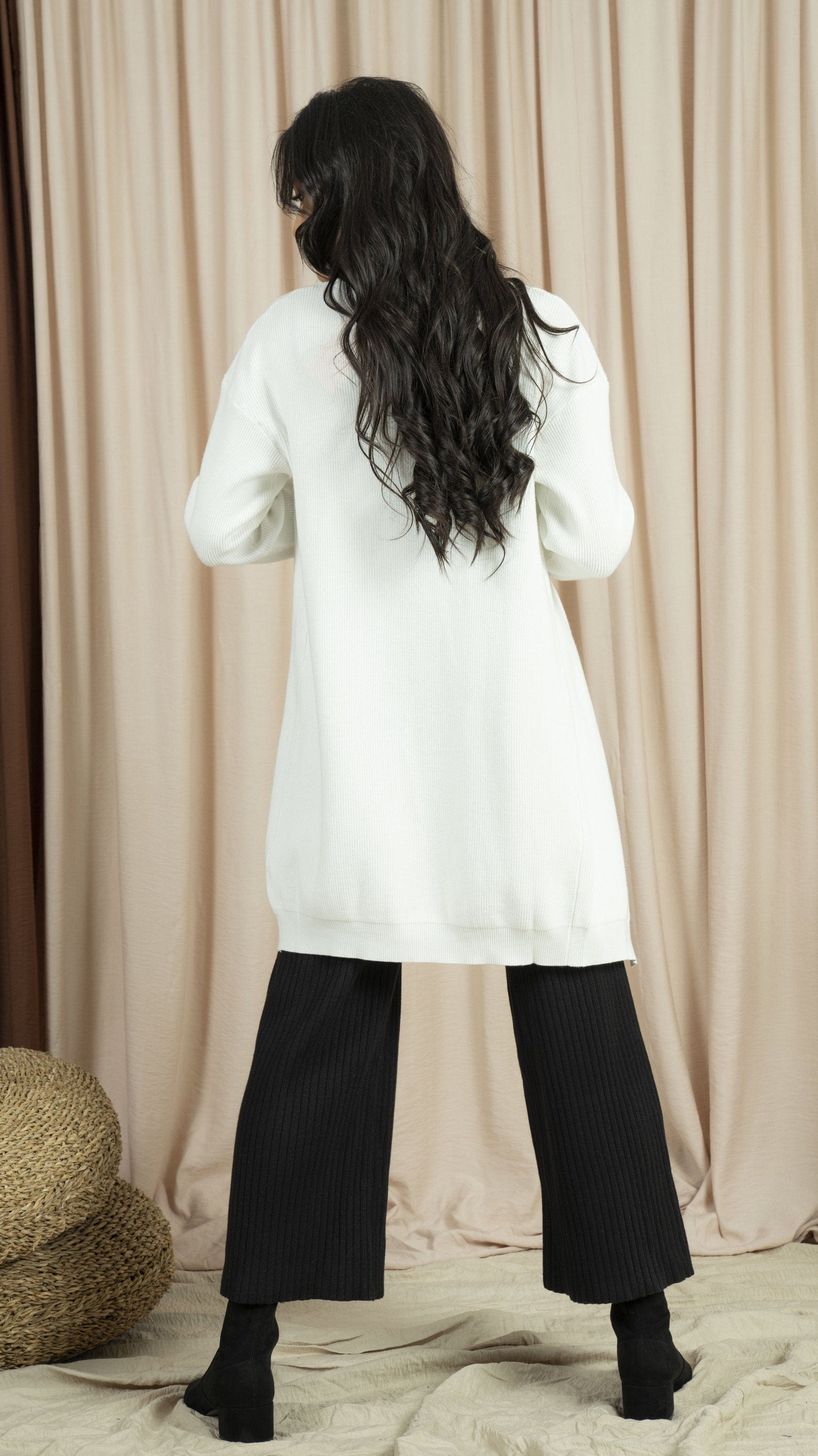 نتشي جاكيت طويل نسائي منسوج