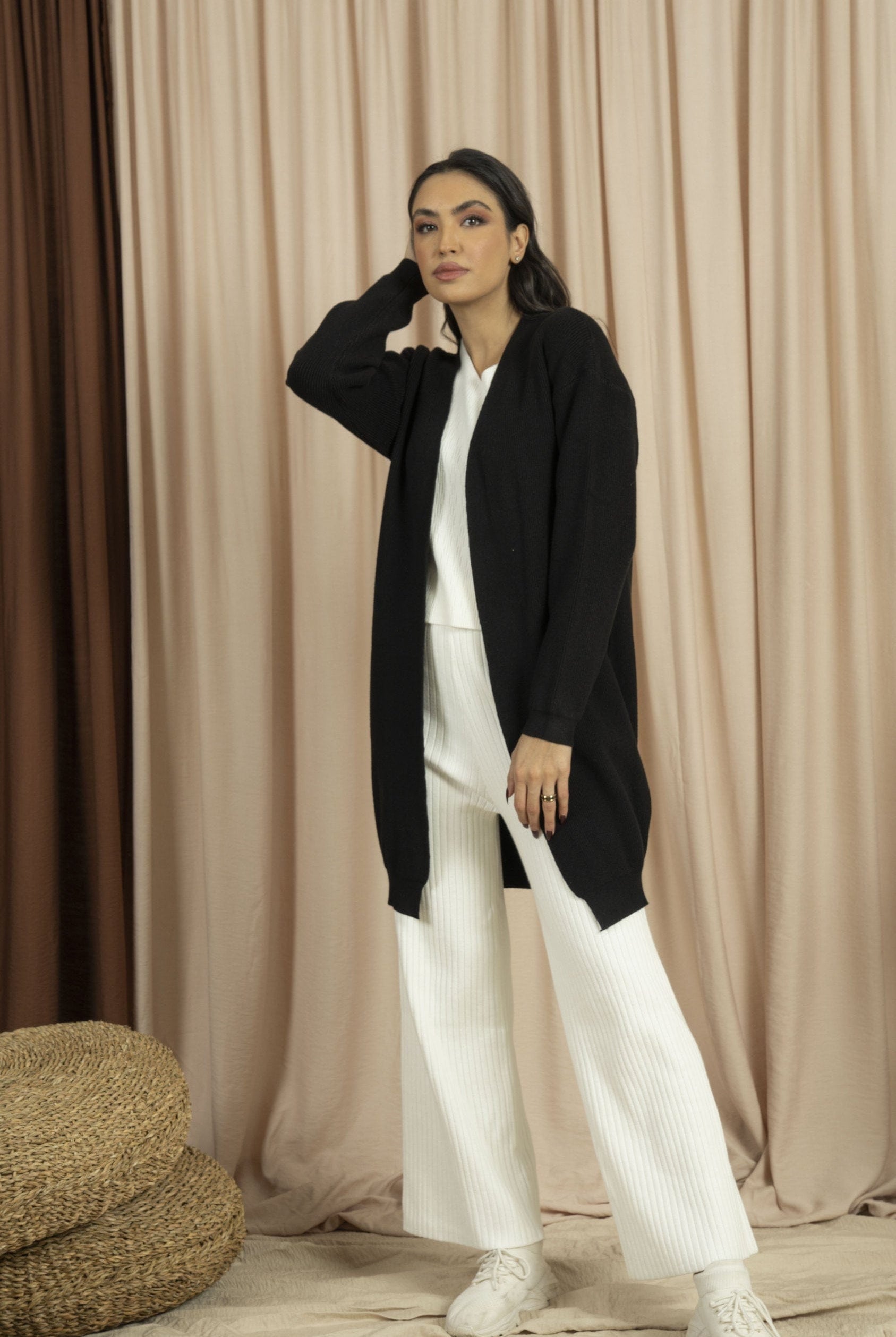 نتشي جاكيت طويل نسائي منسوج