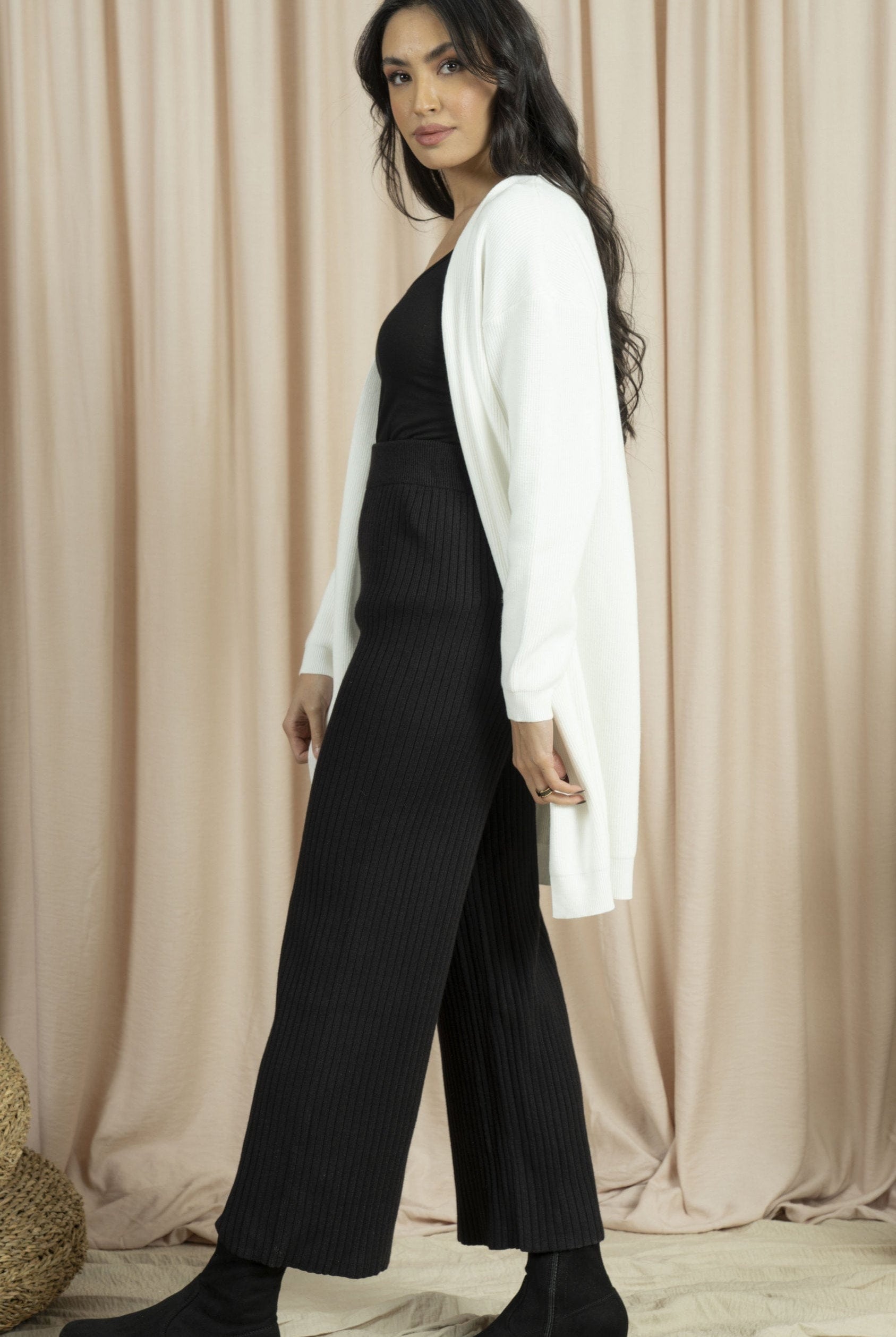 نتشي جاكيت طويل نسائي منسوج