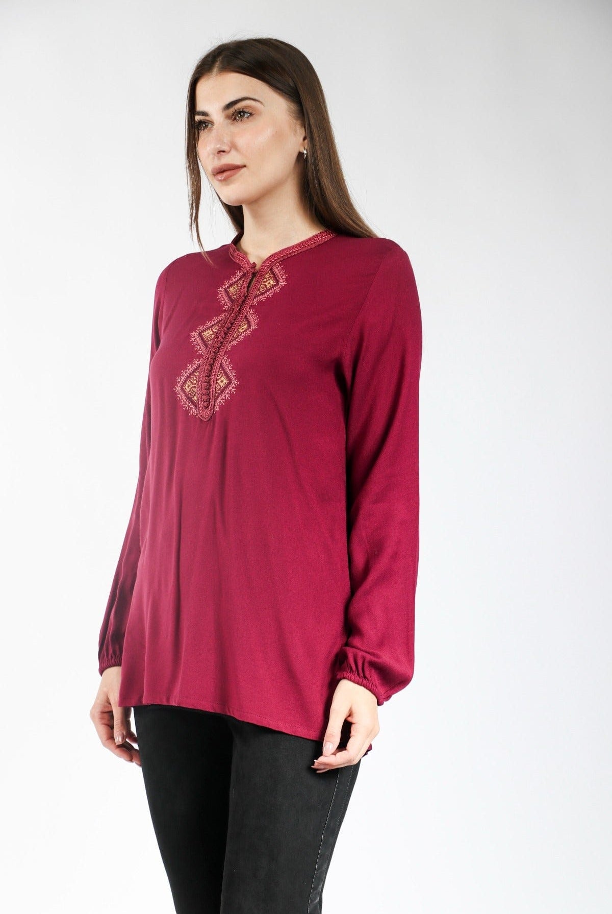 ديامانتين بلوزة مغربية مطرزة من الصدر كم طويل نسائي