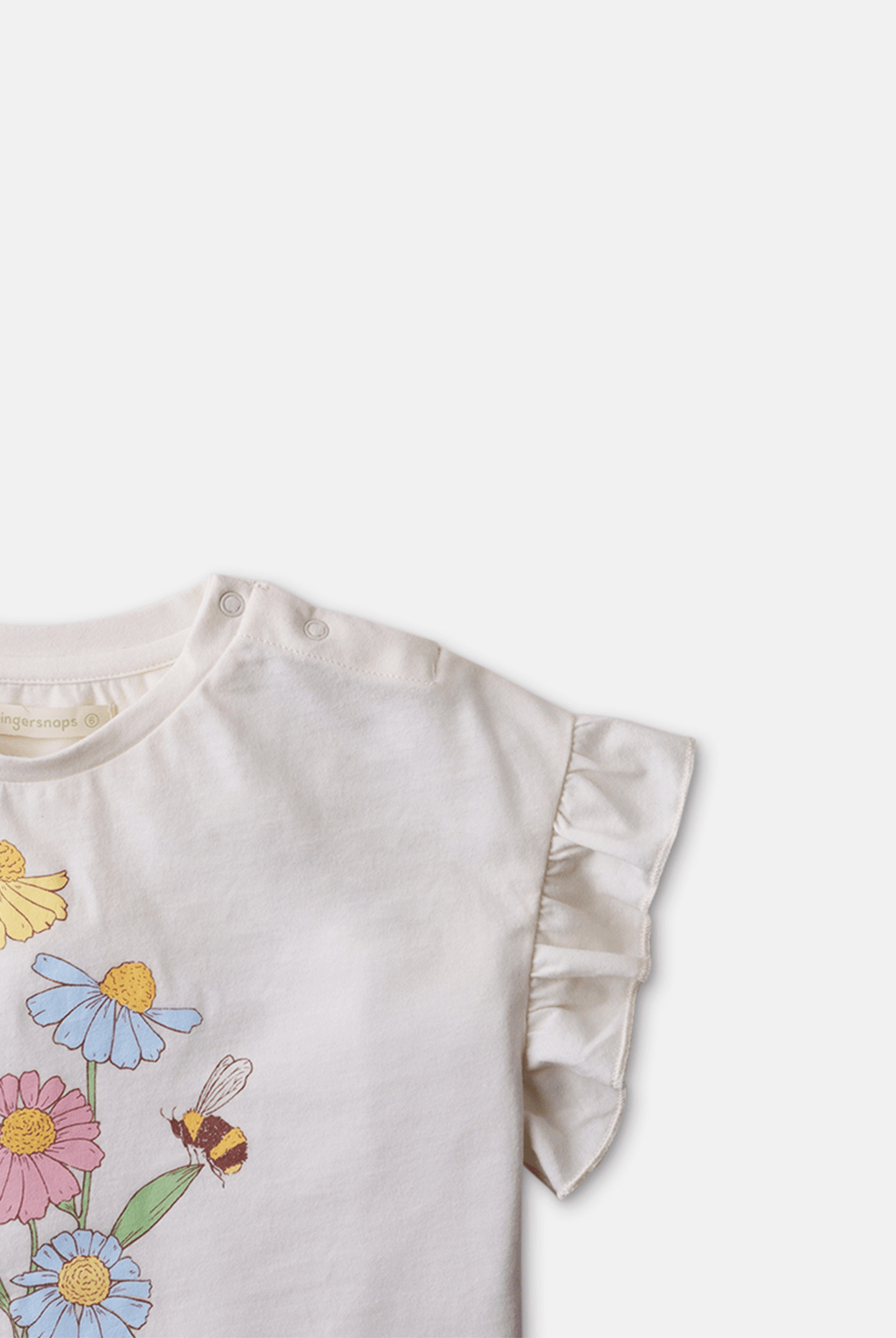 جينجرسنابس توب بناتي بطبعة ورود على الصدر كم قصير أوف وايت