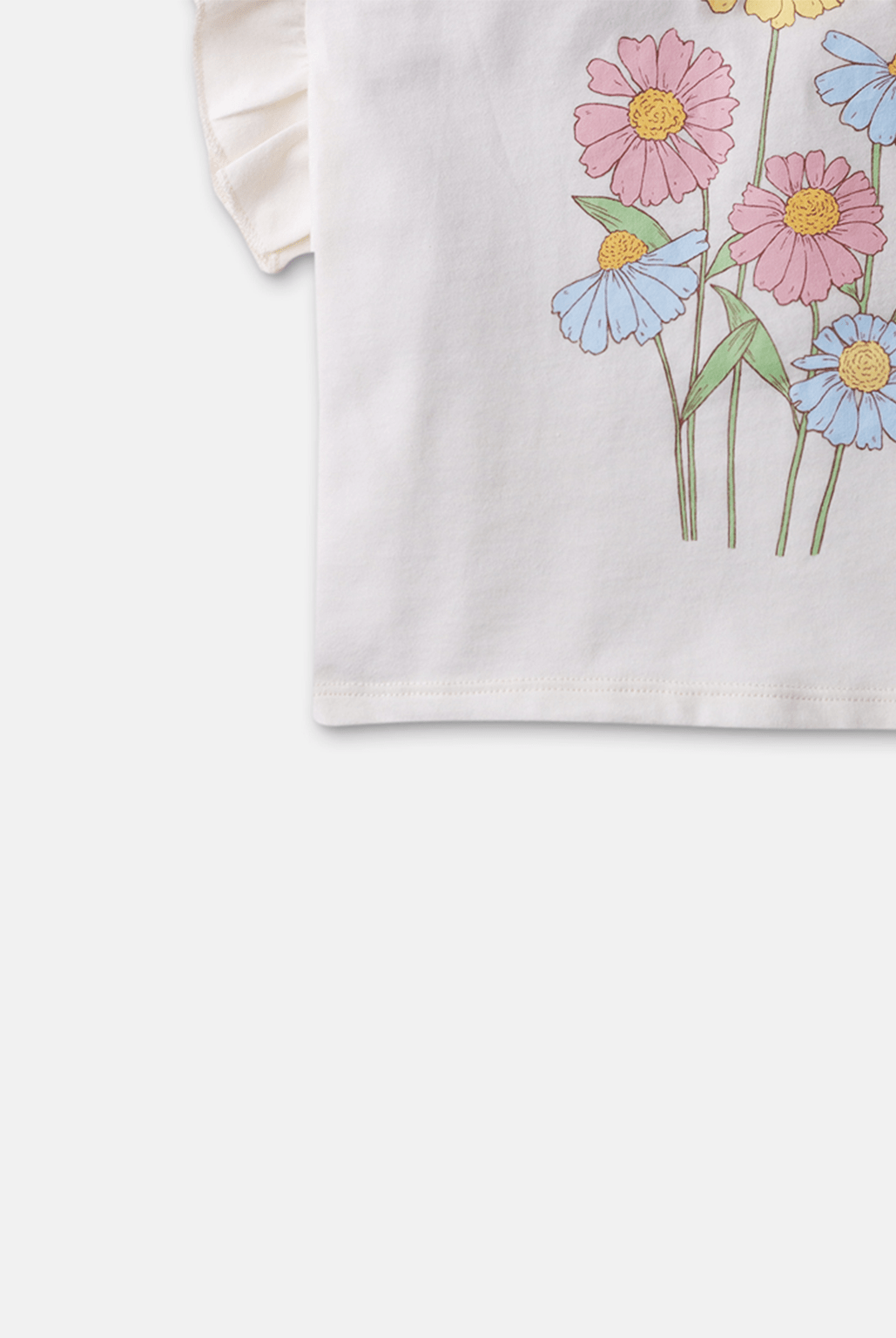 جينجرسنابس توب بناتي بطبعة ورود على الصدر كم قصير أوف وايت