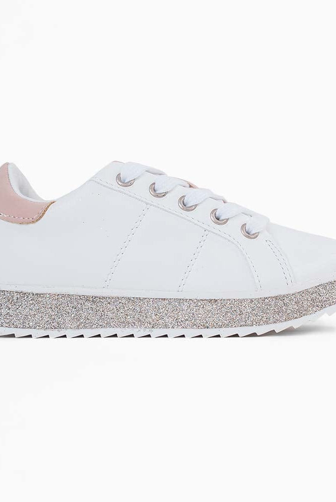 جينجرسنابس كوتشي سادة برباط بطبقة لامعة أبيض