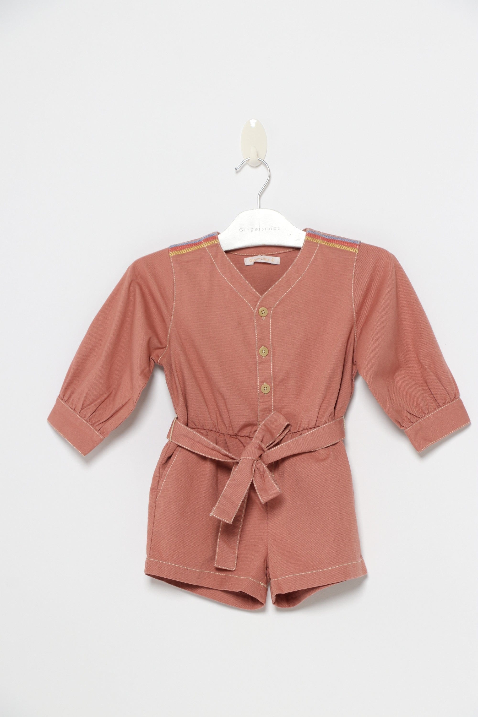 جينجرسنابس سالوبيت كم طويل وشورت وحزام على الخصر بناتي وردي