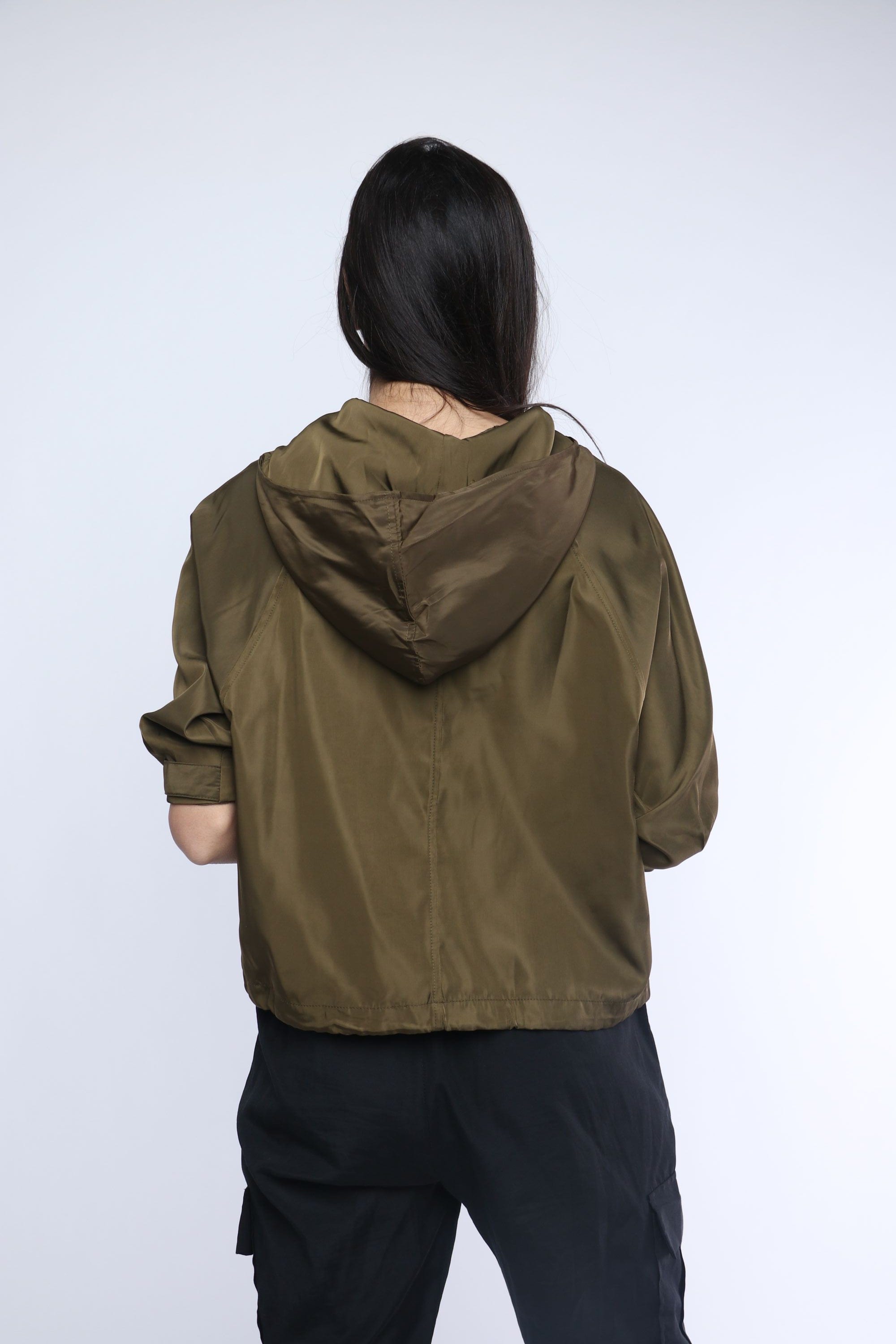 نتشي سترة نسائية 3/4 كم بازرار امامية وياقة