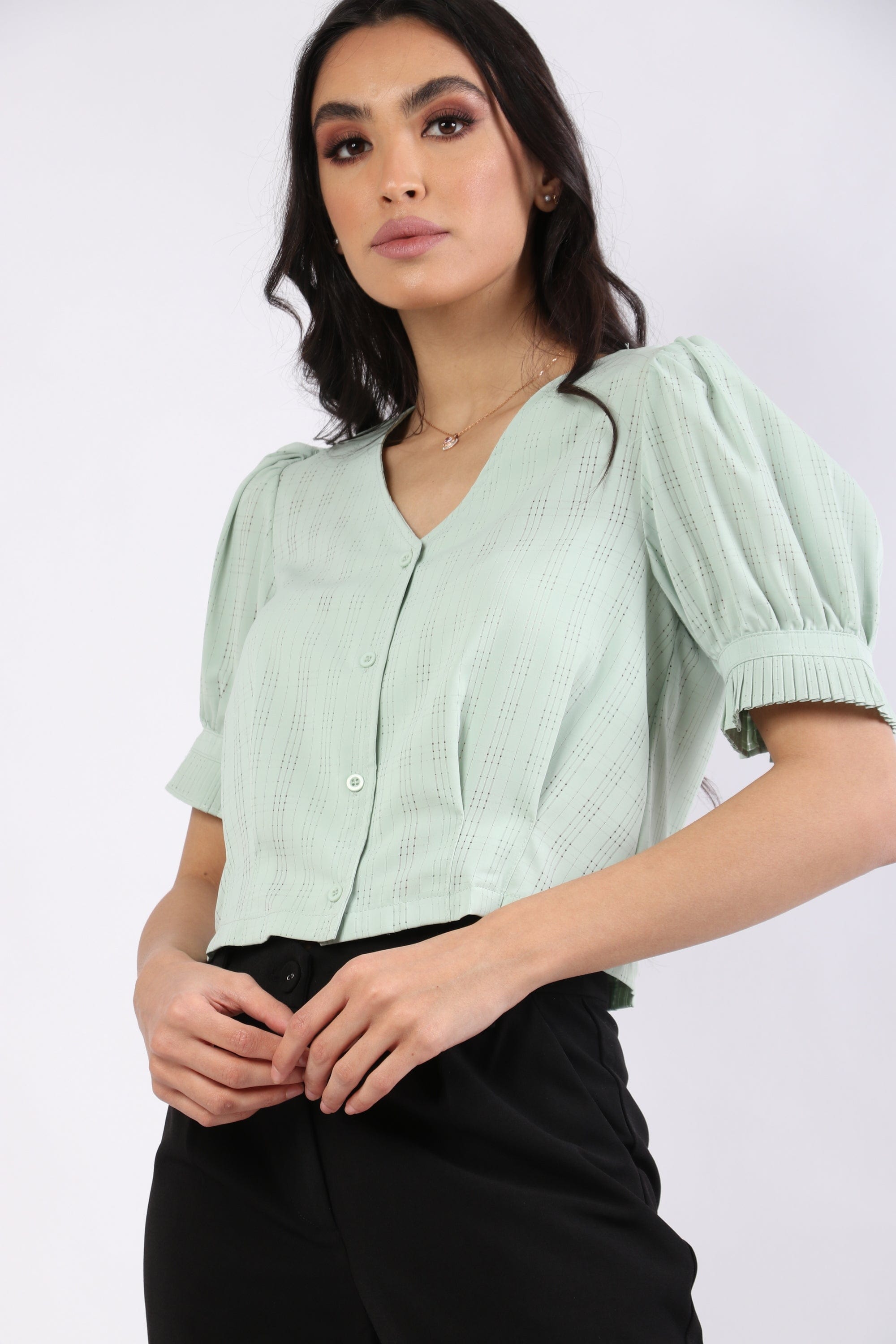 نتشي قميص قصير سبعة بأزرار أمامية كم قصير بف نسائي