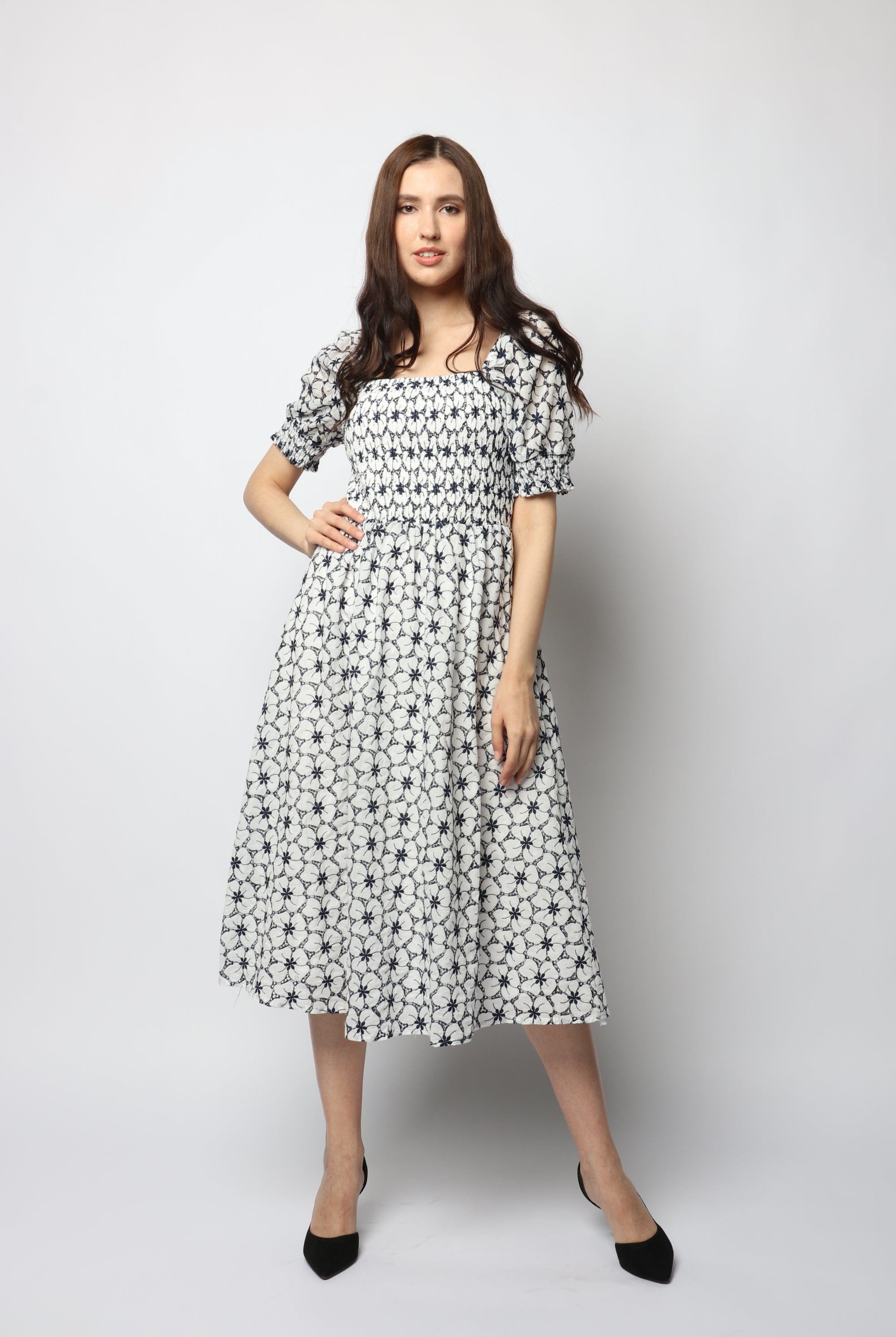 نتشي فستان ميدي منقوش نسائي