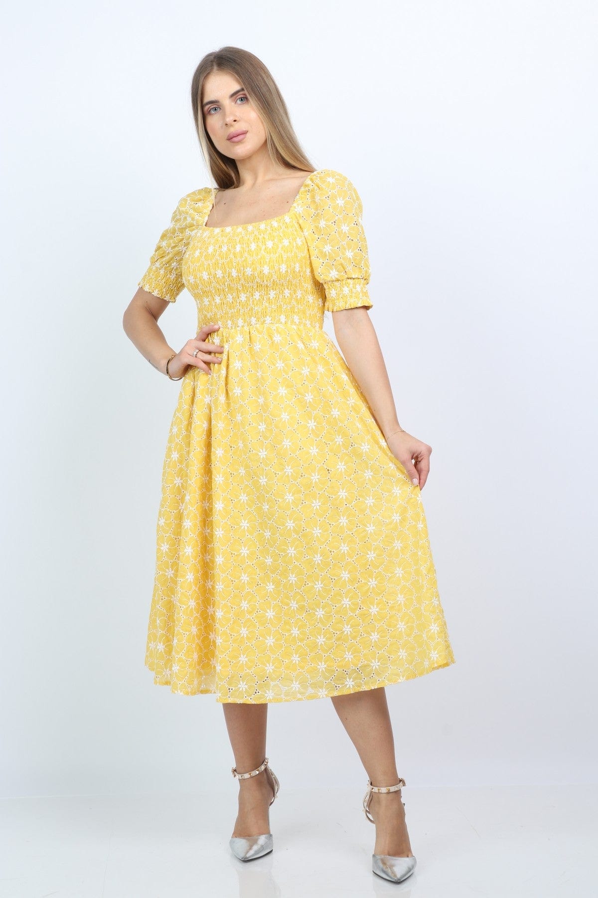 نتشي فستان ميدي منقوش نسائي