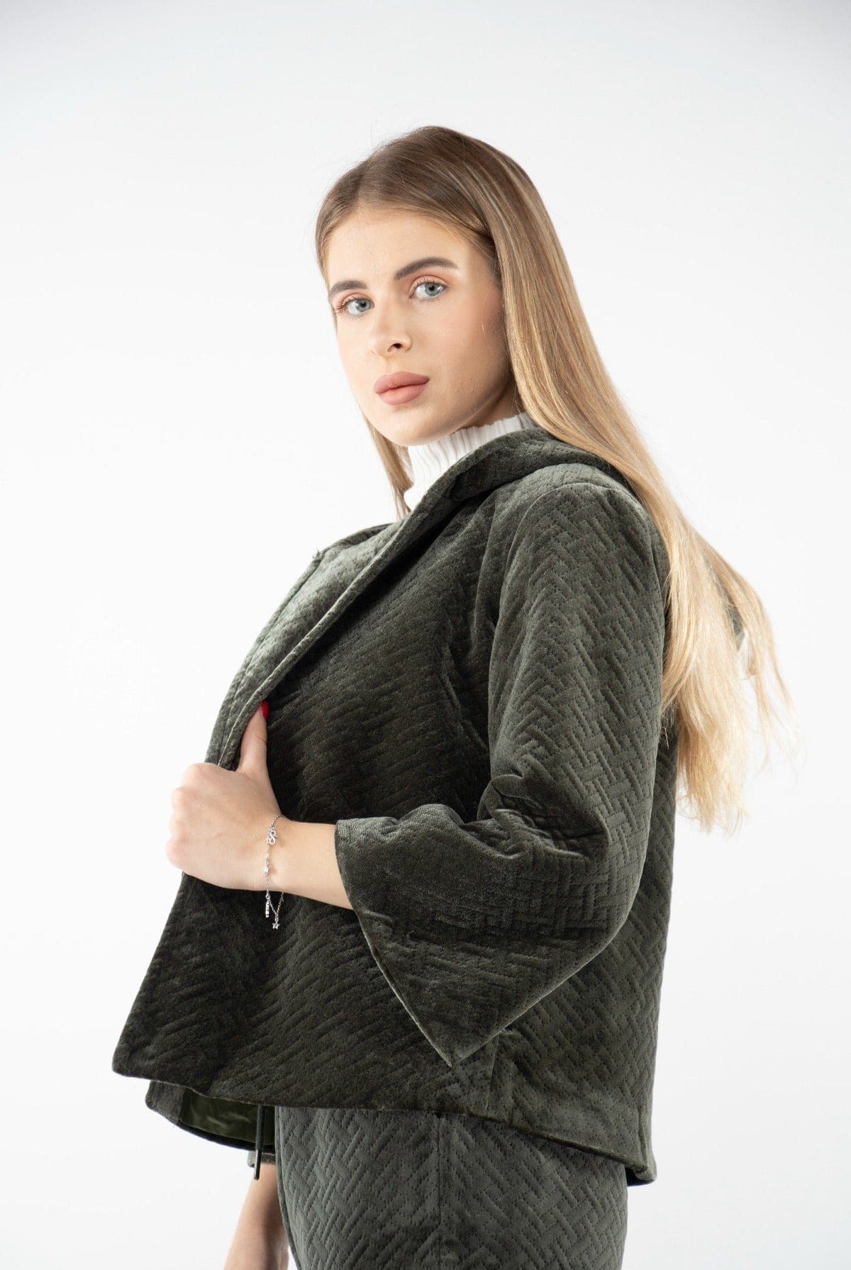 نتشي سترة مفتوحة كم طويل واسع قبعة نسائي