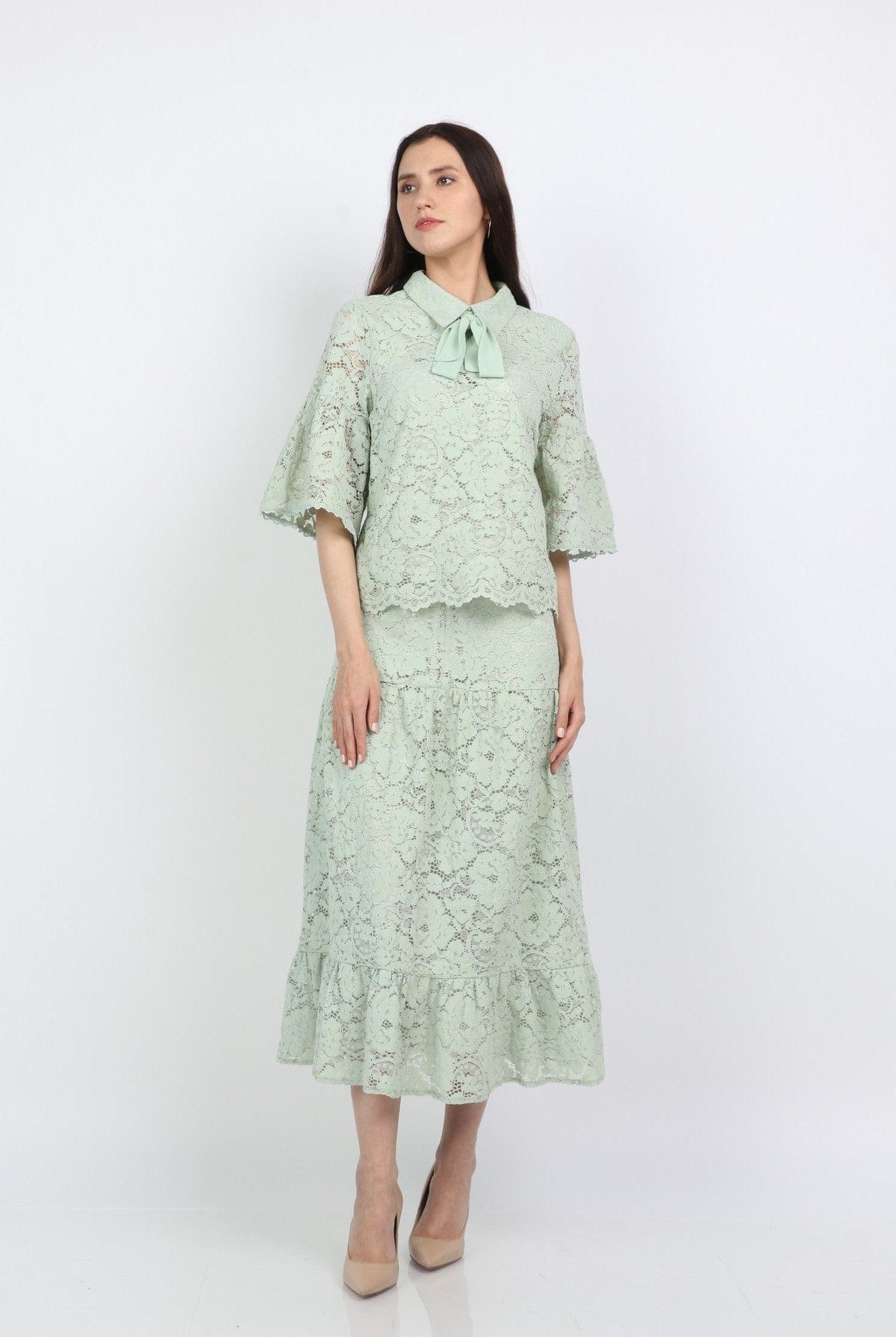 نتشي تنورة ميدي دانتيل كشكش بسحاب من الخلف