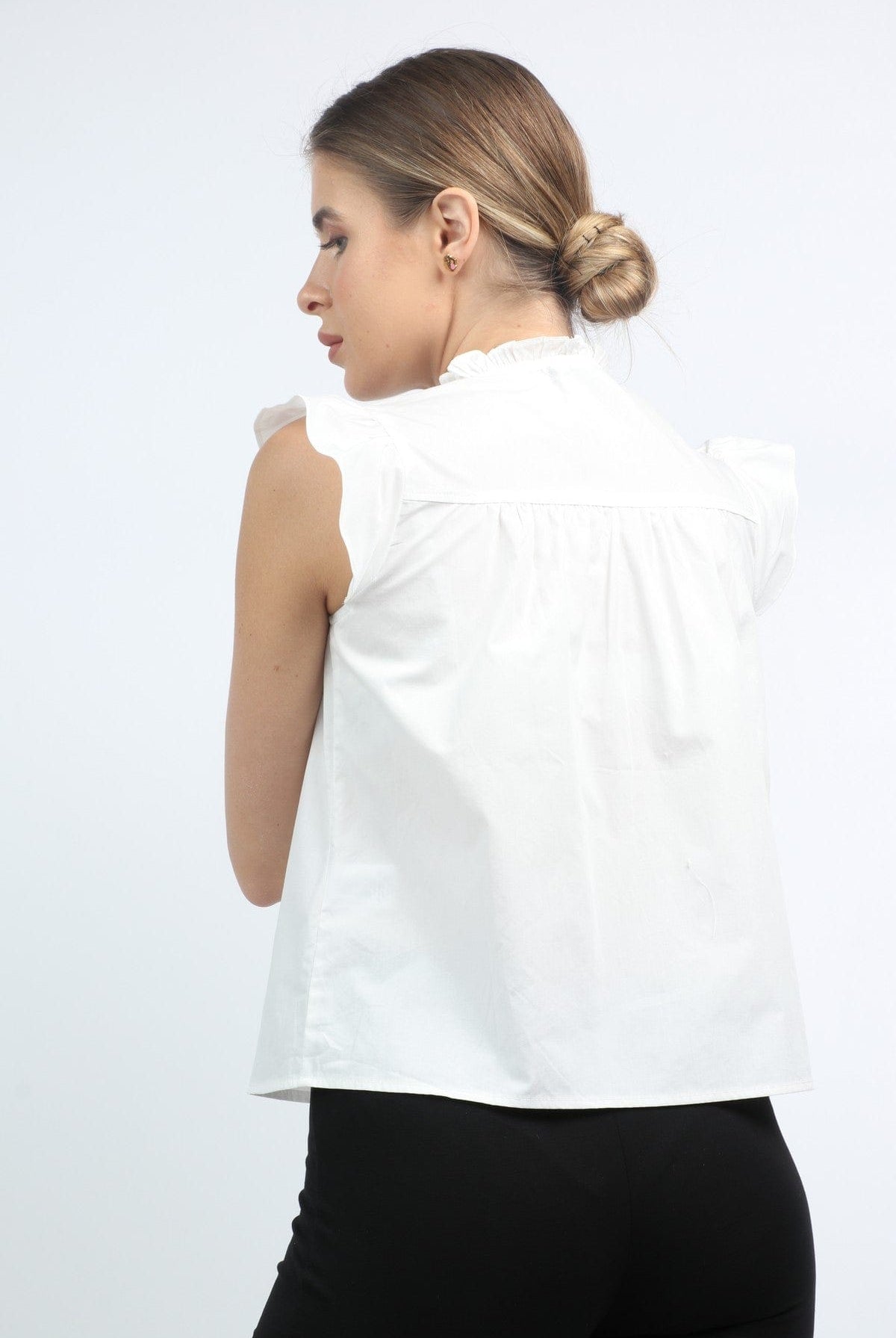 نتشي بلوزة دانتيل على الصدر كم قصير مكشكش نسائي أوف وايت