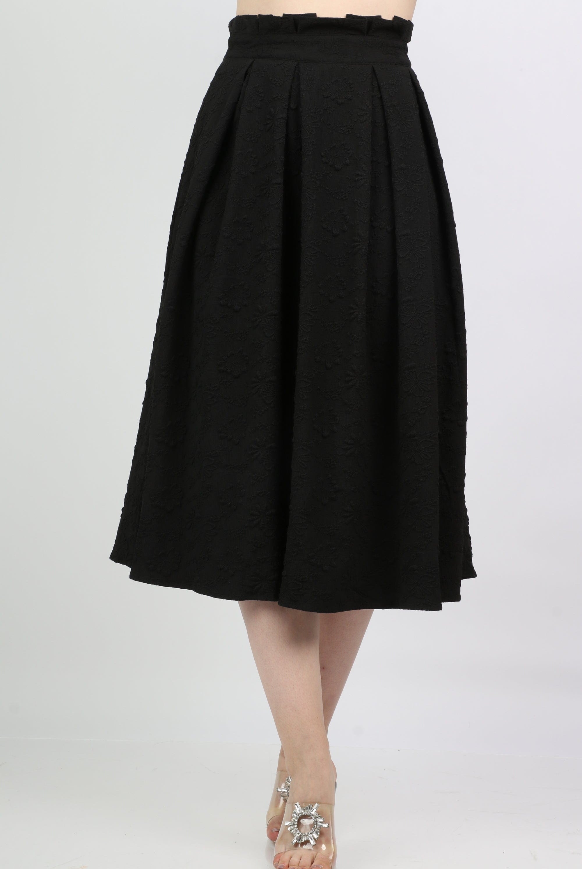 نتشي تنورة ميدي واسعة بتطريز ورود بارز مزينة بكسرات