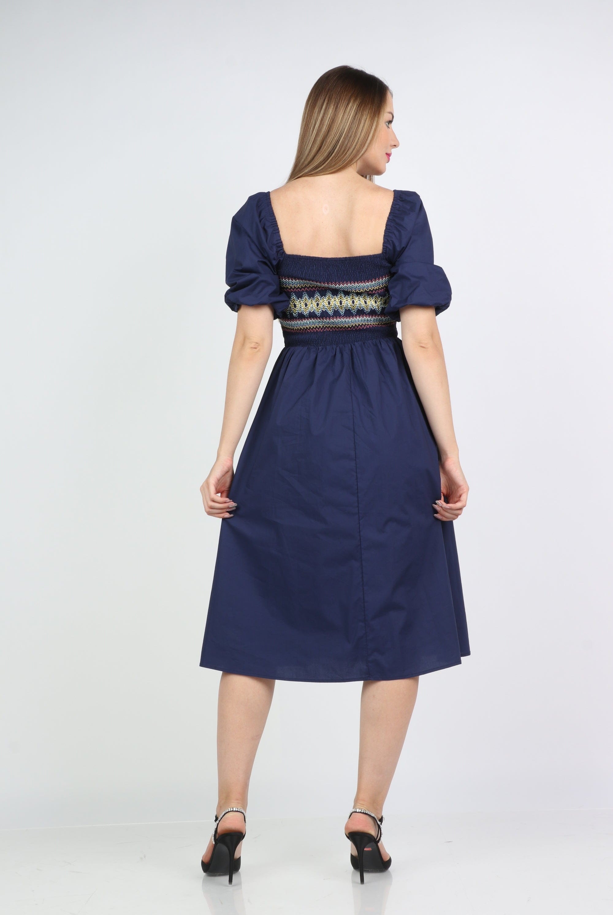 نتشي فستان ميدي بياقة مربعة مخصر نص كم بف نسائي