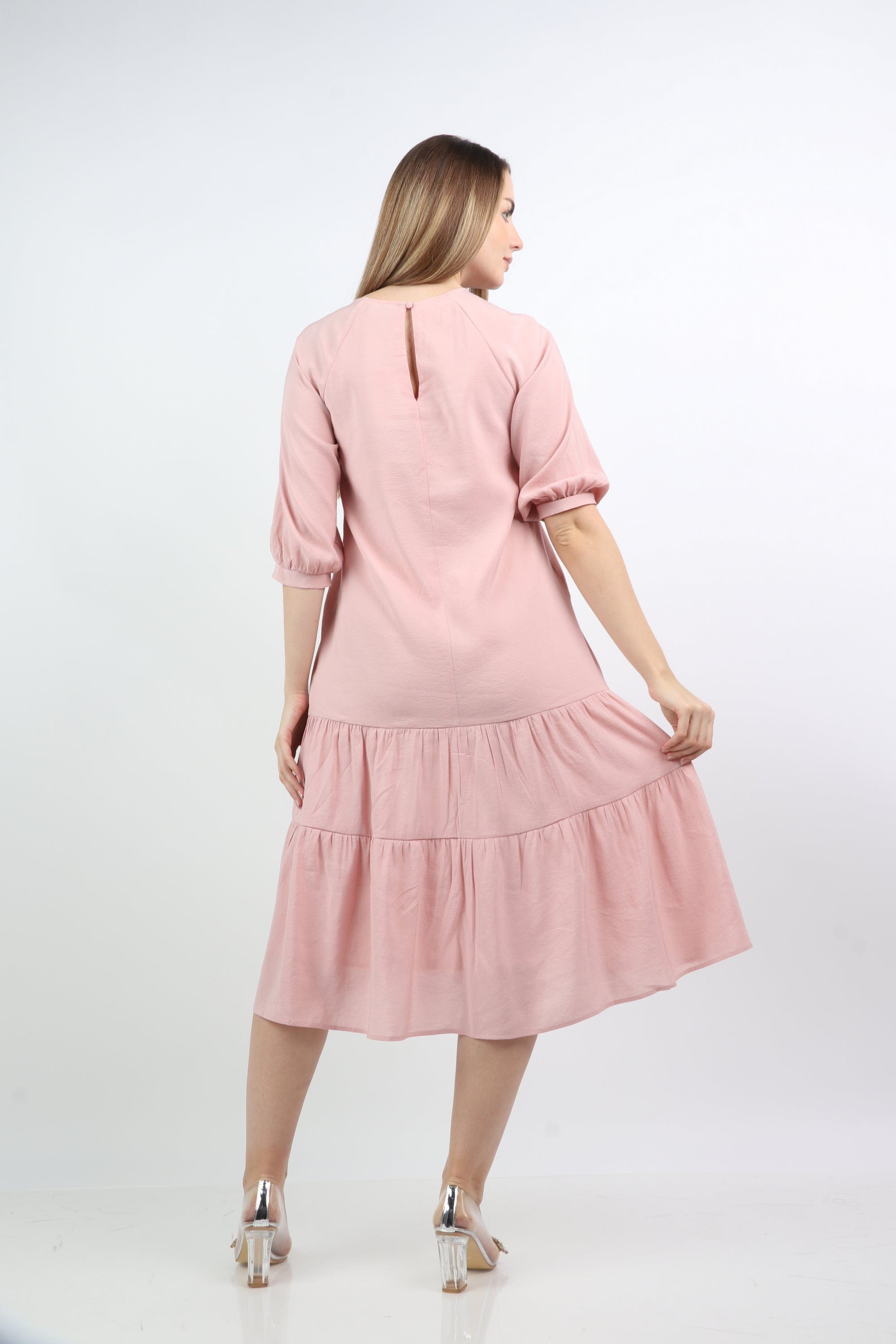 نتشي فستان ميدي مكشكش سادة كم قصير