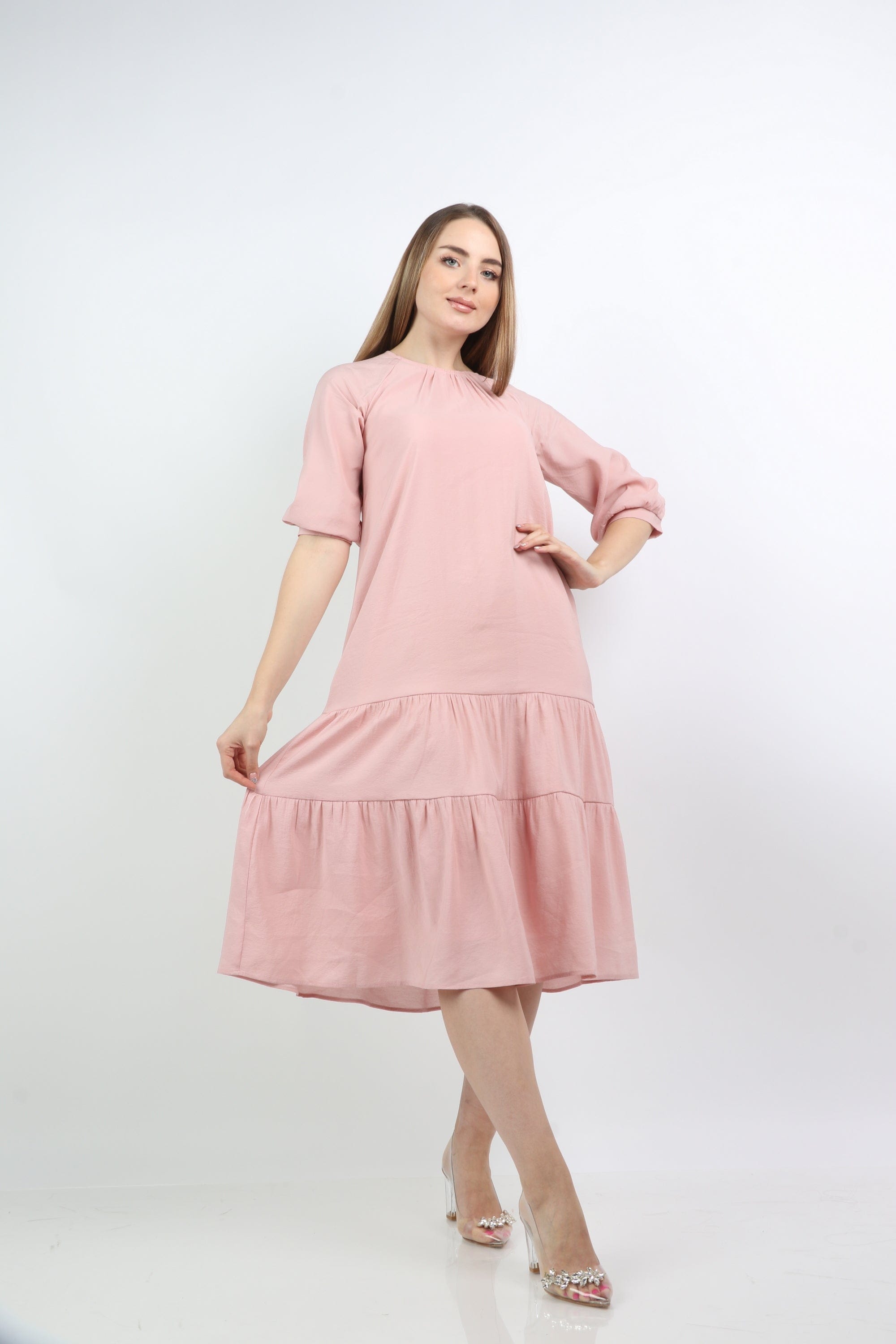 نتشي فستان ميدي مكشكش سادة كم قصير