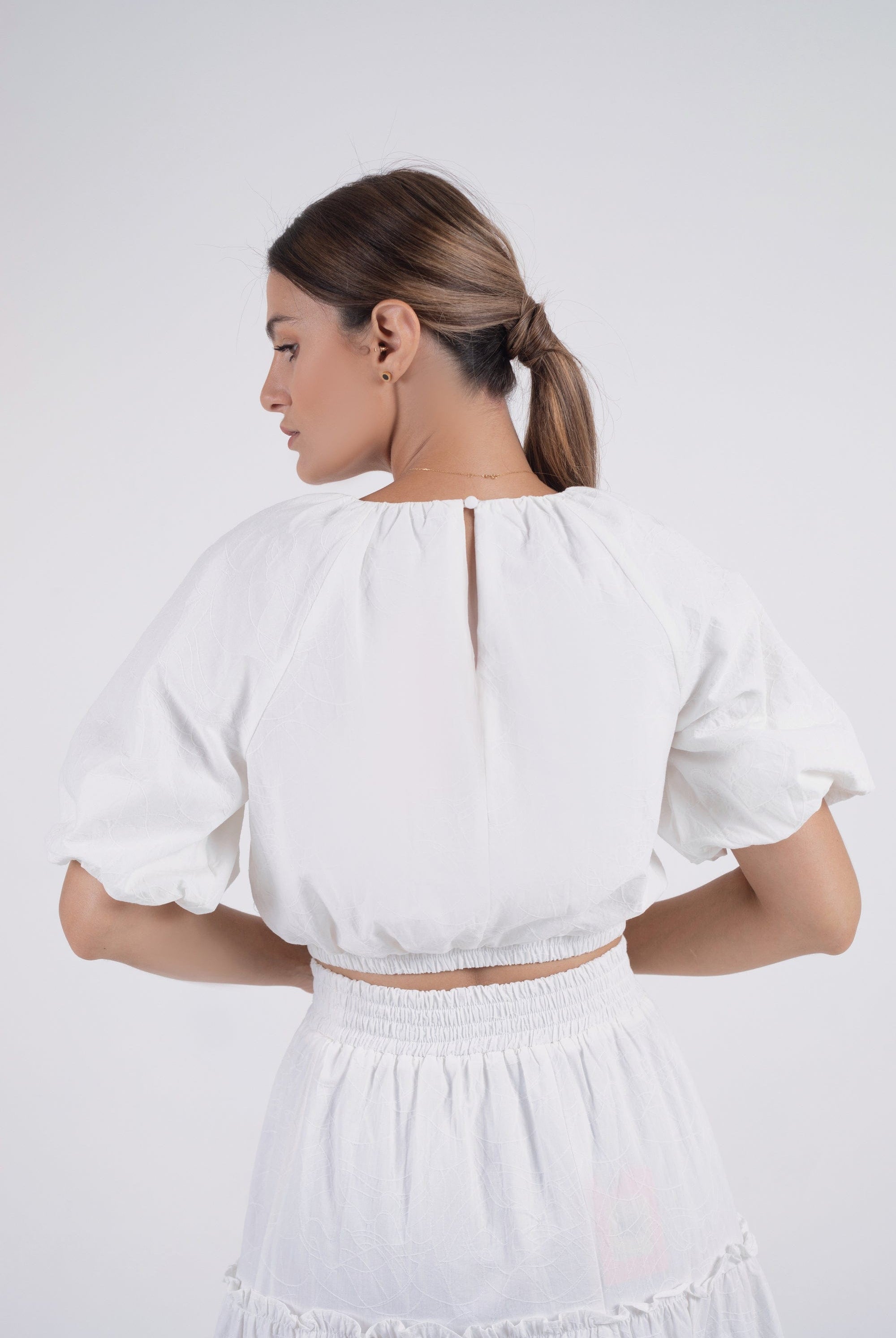 نتشي بلوزة أوفر سايز مخصرة كم منفوخ قصير نسائي