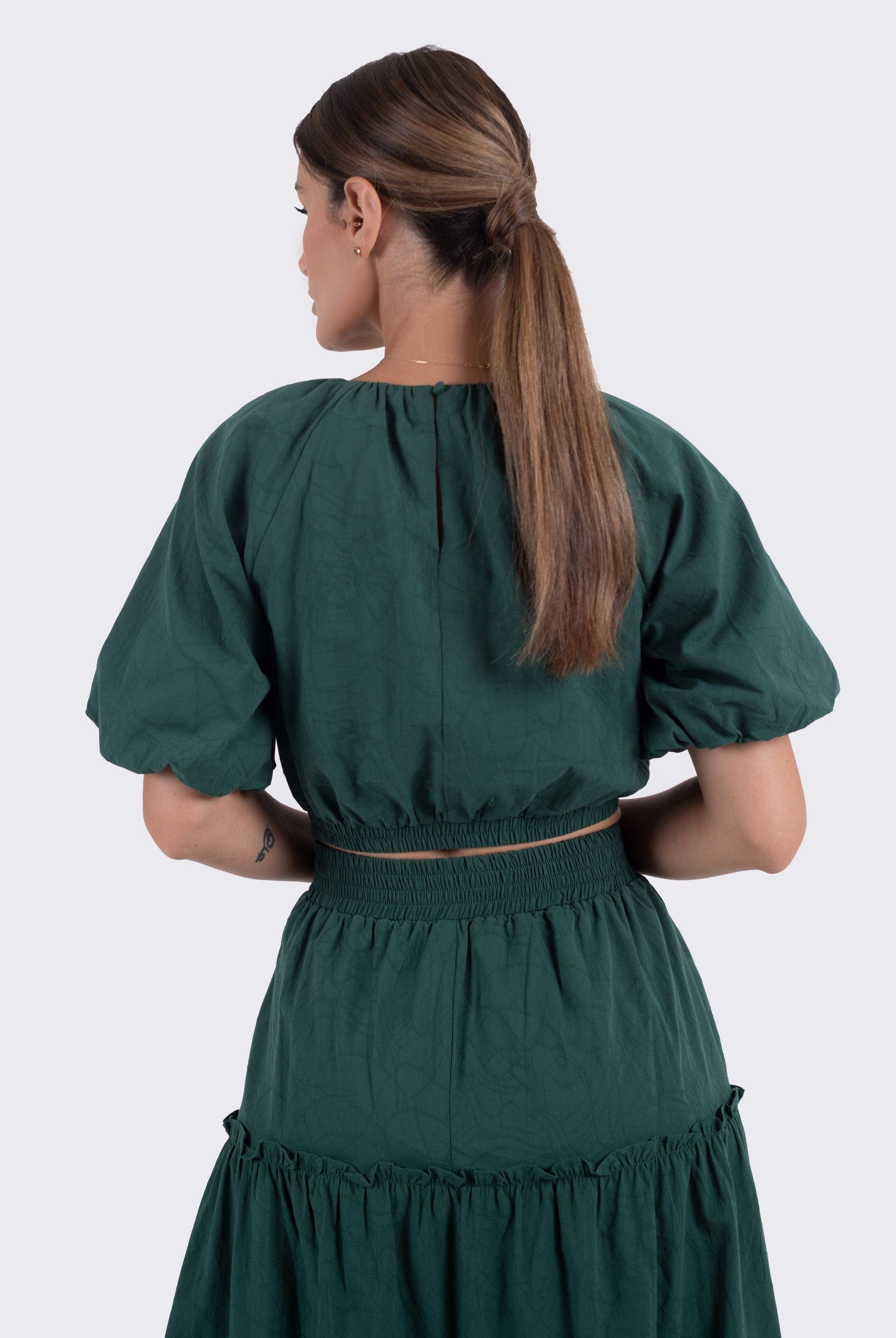 نتشي بلوزة أوفر سايز مخصرة كم منفوخ قصير نسائي