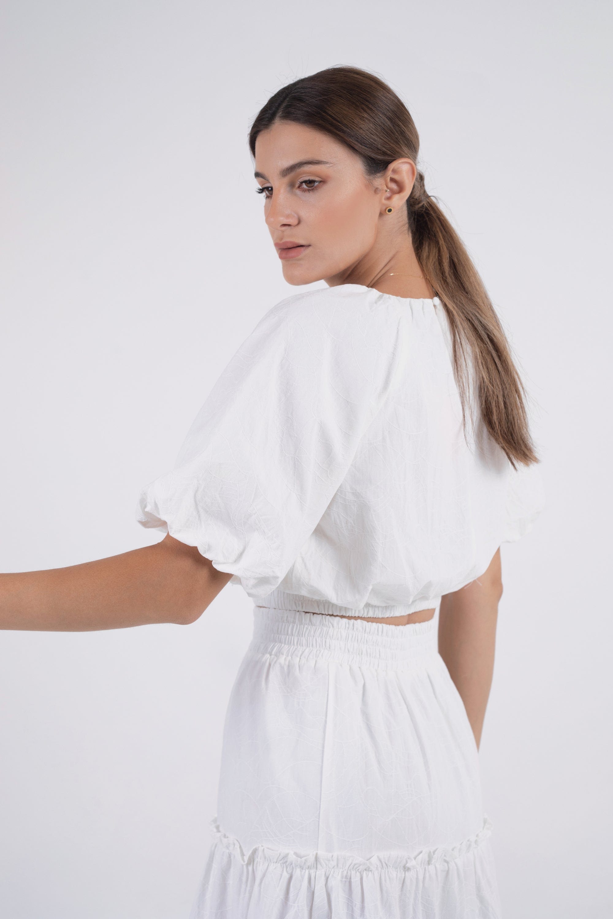 نتشي بلوزة أوفر سايز مخصرة كم منفوخ قصير نسائي