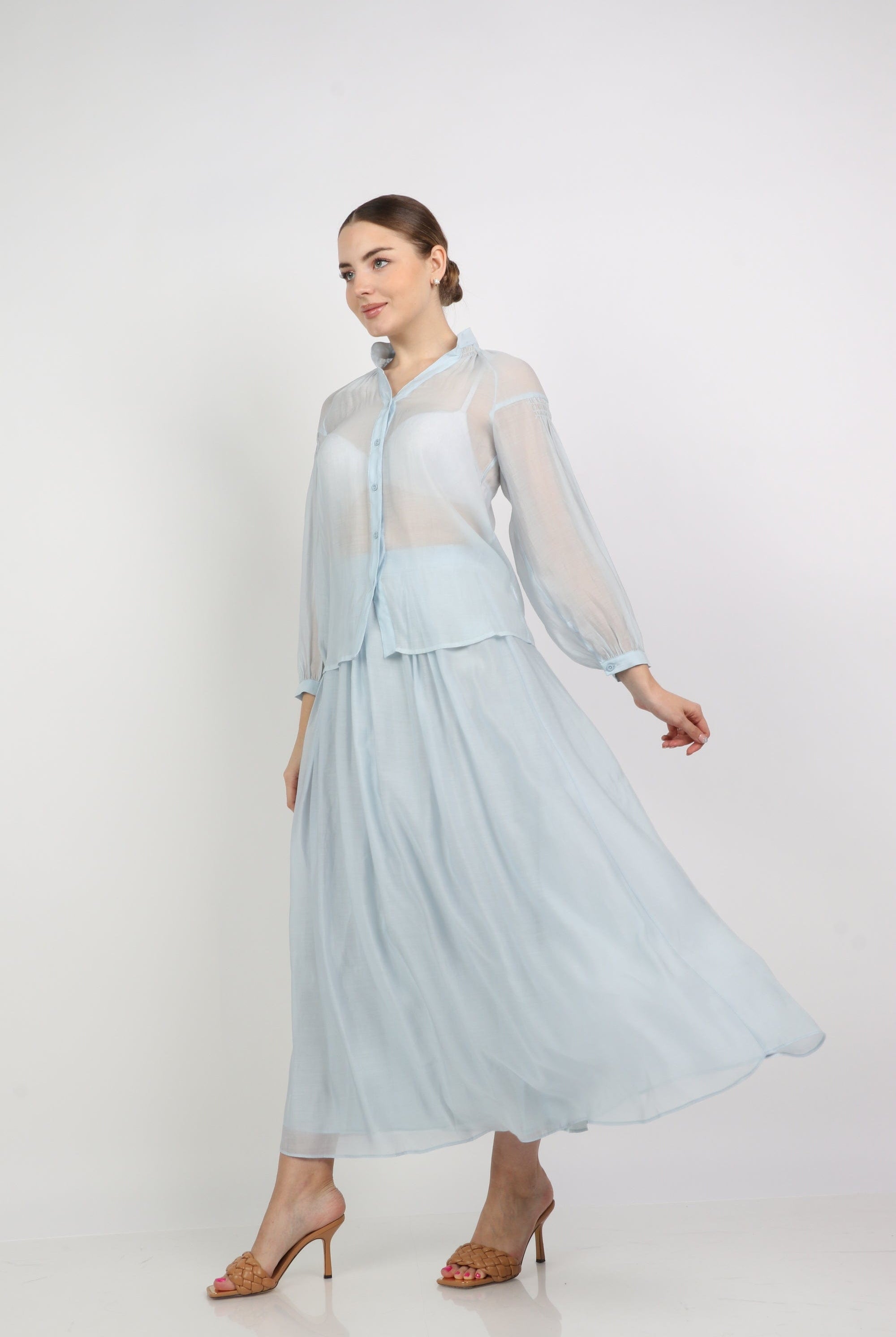 نتشي قميص شيفون شفاف بأزرار أمامية كم طويل