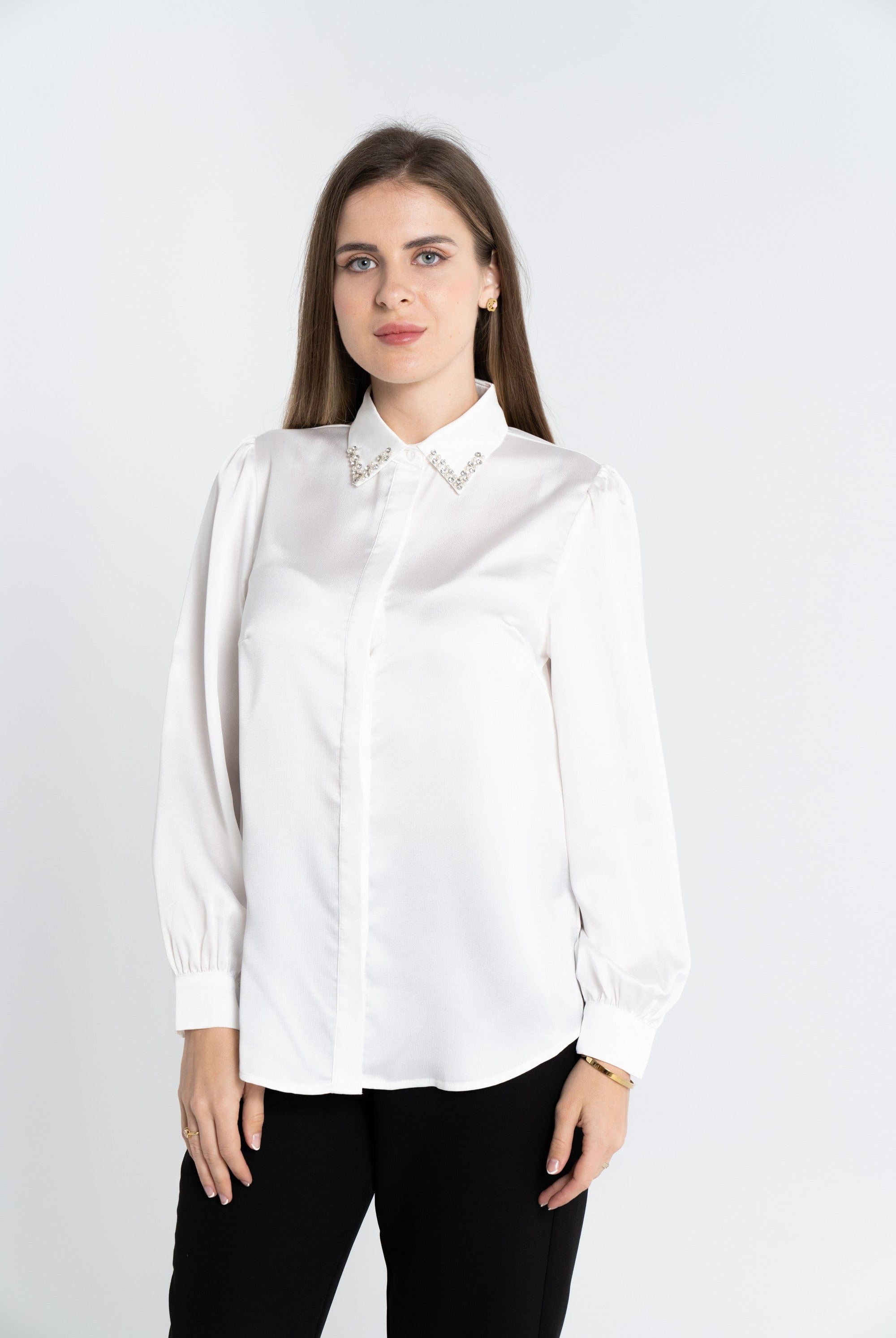 نتشي قميص كلاسيك سادة بياقة مطرزة كم طويل نسائي