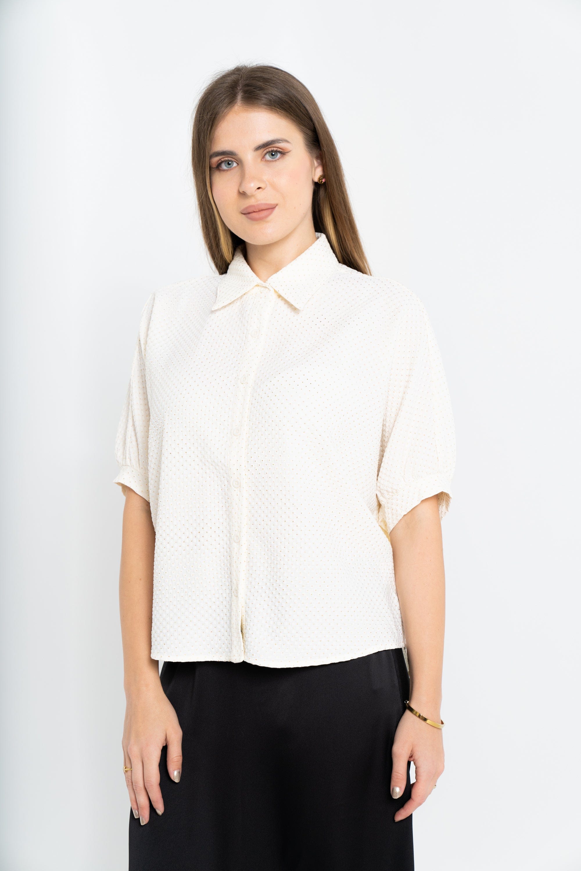 نتشي قميص منقط 3/4 كم بياقة وأزرار أمامية نسائي