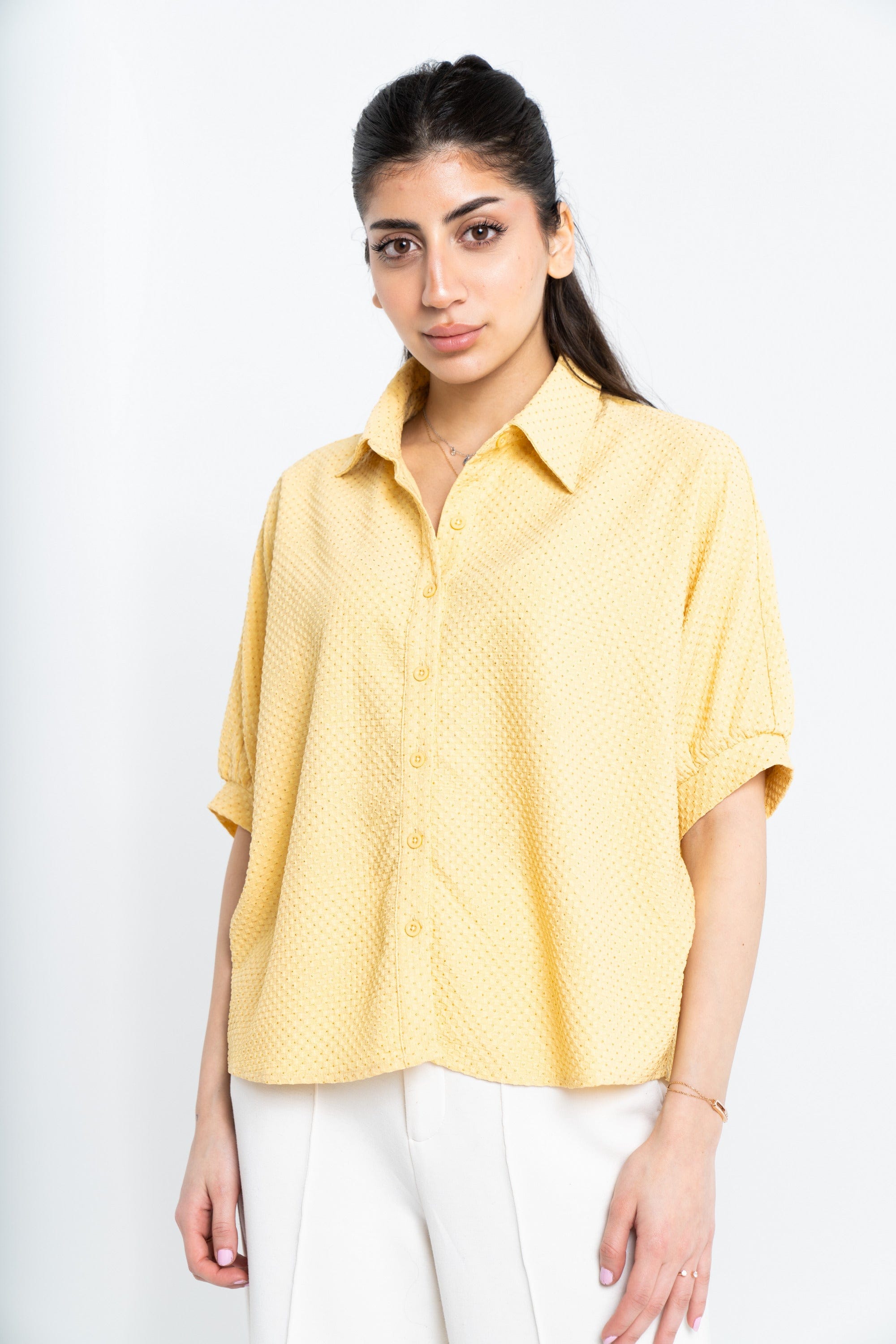 نتشي قميص منقط 3/4 كم بياقة وأزرار أمامية نسائي