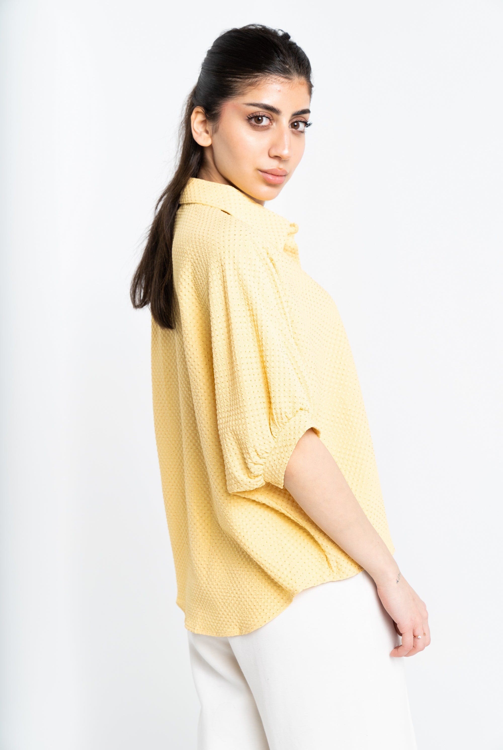 نتشي قميص منقط 3/4 كم بياقة وأزرار أمامية نسائي