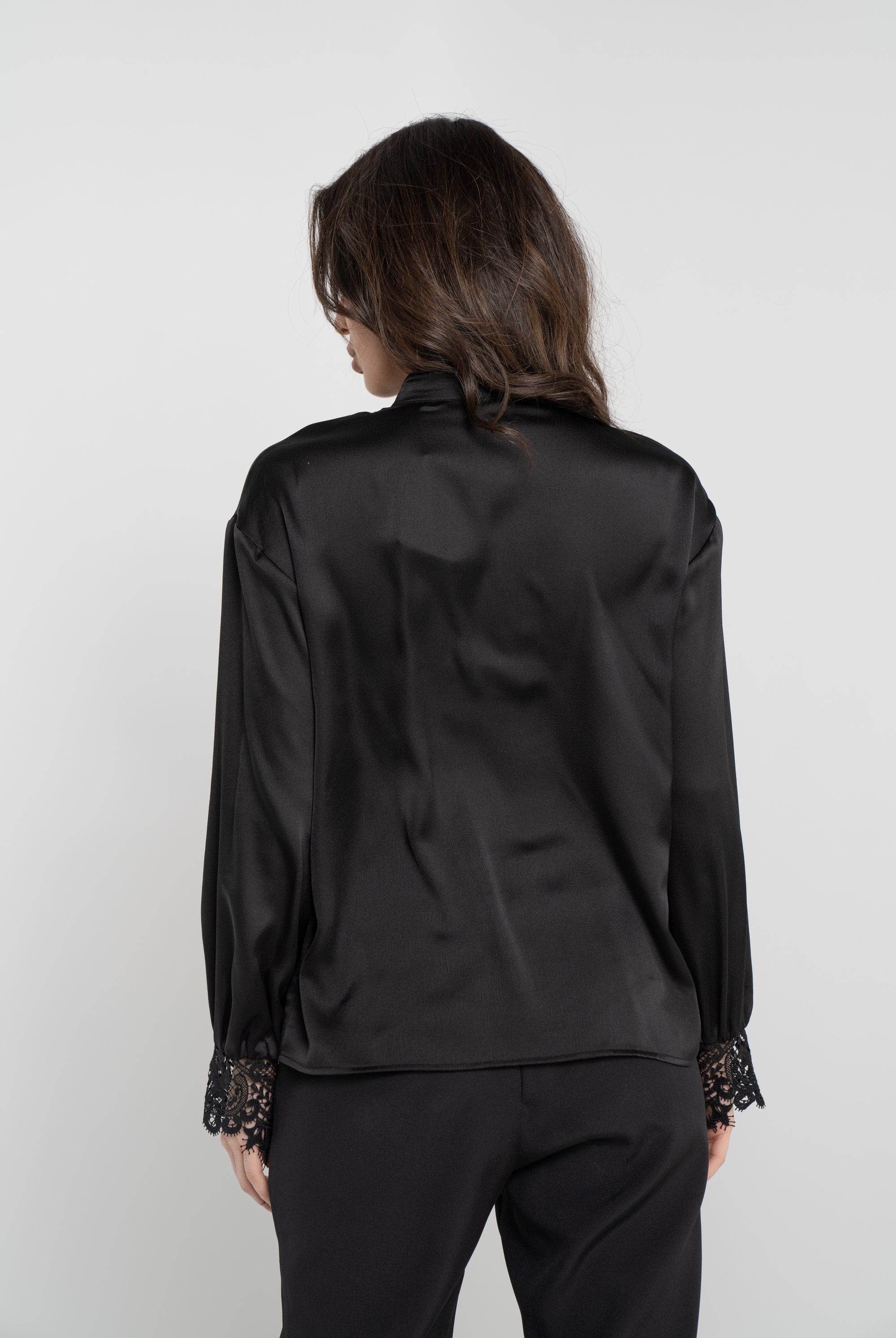 نتشي قميص سادة بأزرار أمامية مزين بالجوبير كم طويل بف