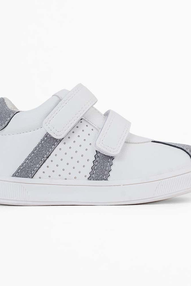 جينجرسنابس كوتشي ولادي رضع سادة أبيض/رمادي