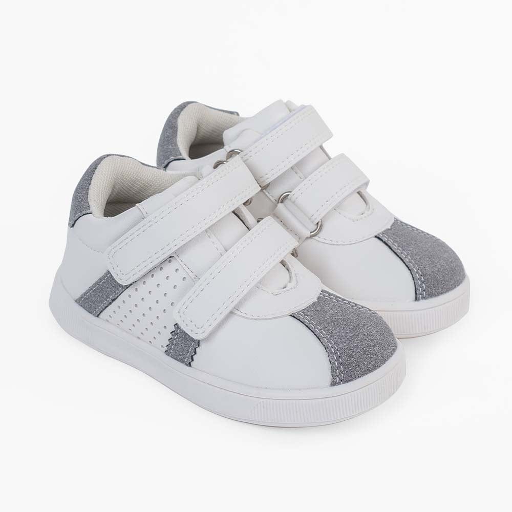 جينجرسنابس كوتشي ولادي رضع سادة أبيض/رمادي