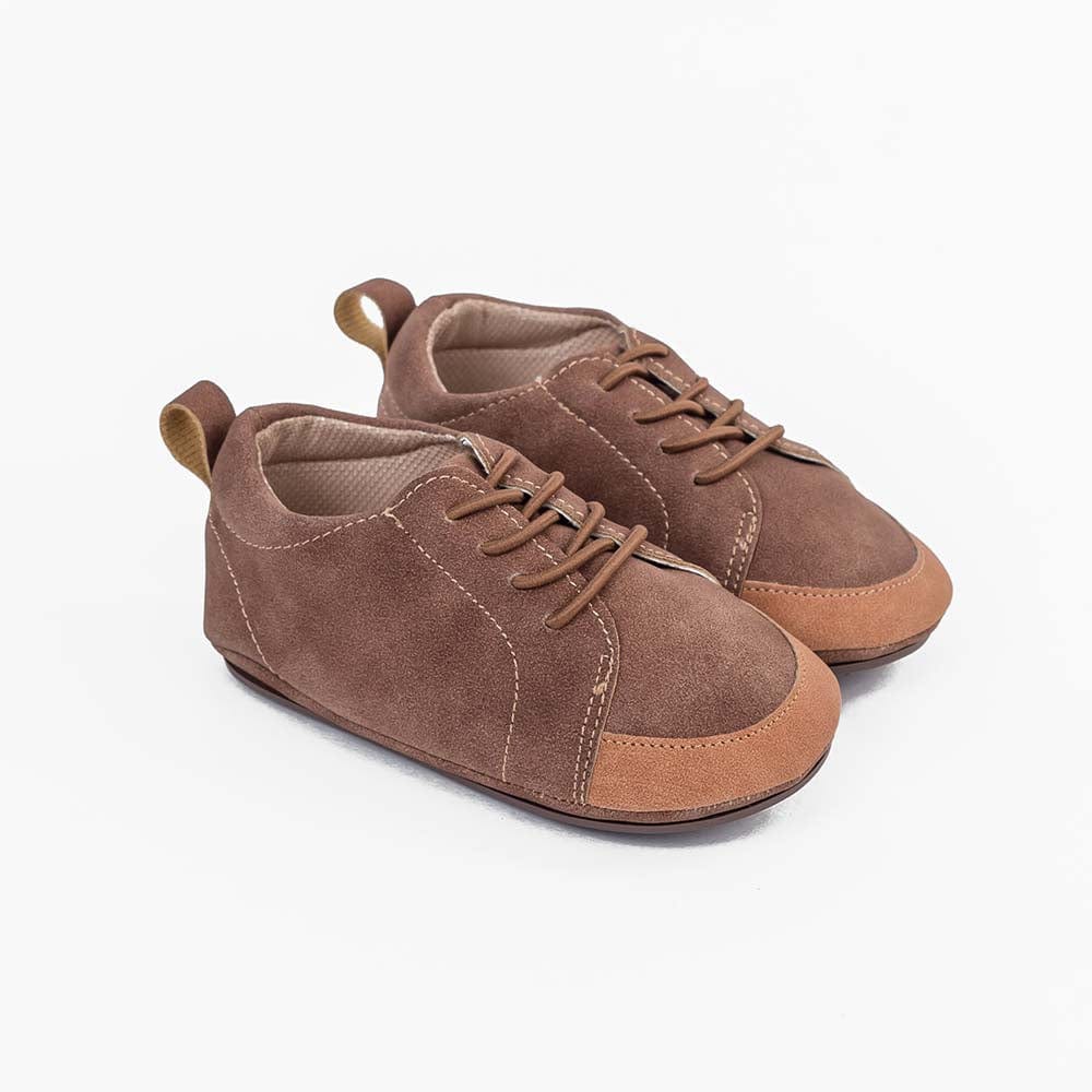 جينجرسنابس حذاء ولادي رضع برباط سادة بني غامق