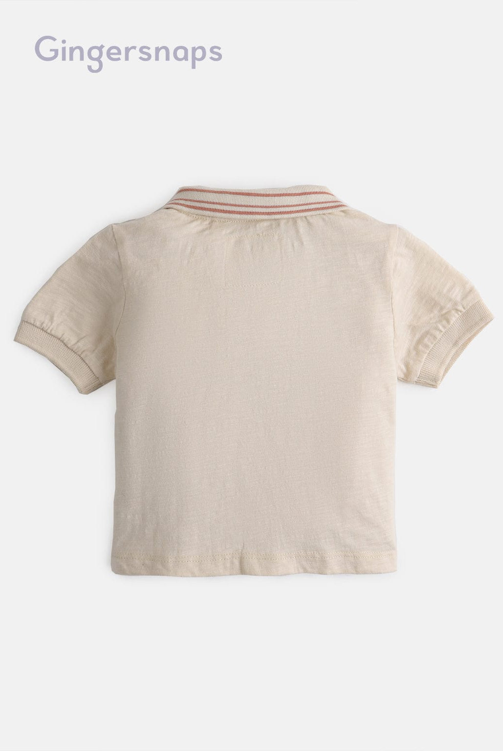 جينجرسنابس تيشيرت بياقة بولو أولادي مزين بخطين بيج