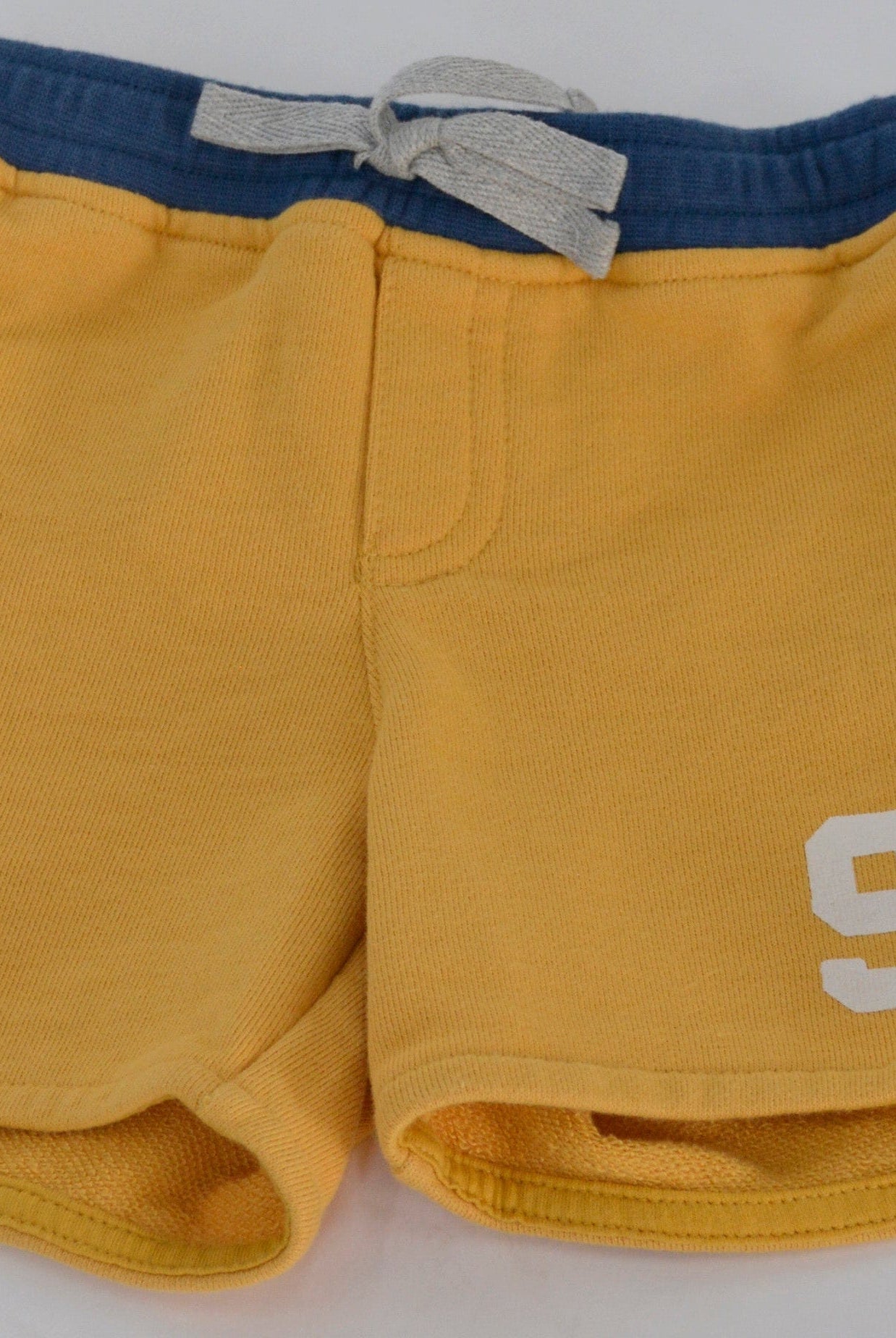 جينجرسنابس شورت سادة برباط أمامي ولادي رضع أصفر/أزرق داكن