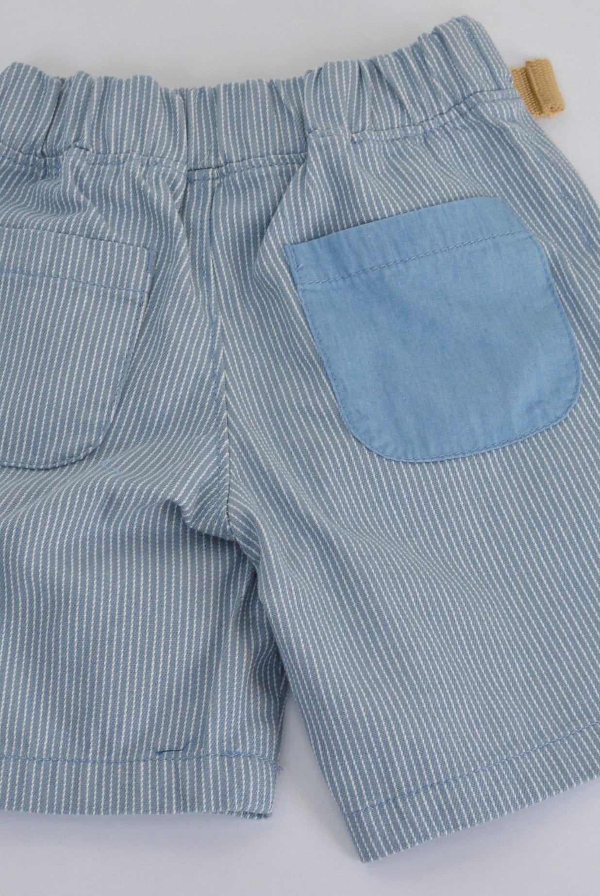 جينجرسنابس شورت أولادي خروج مخطط ملحق بحزام أزرق/أبيض