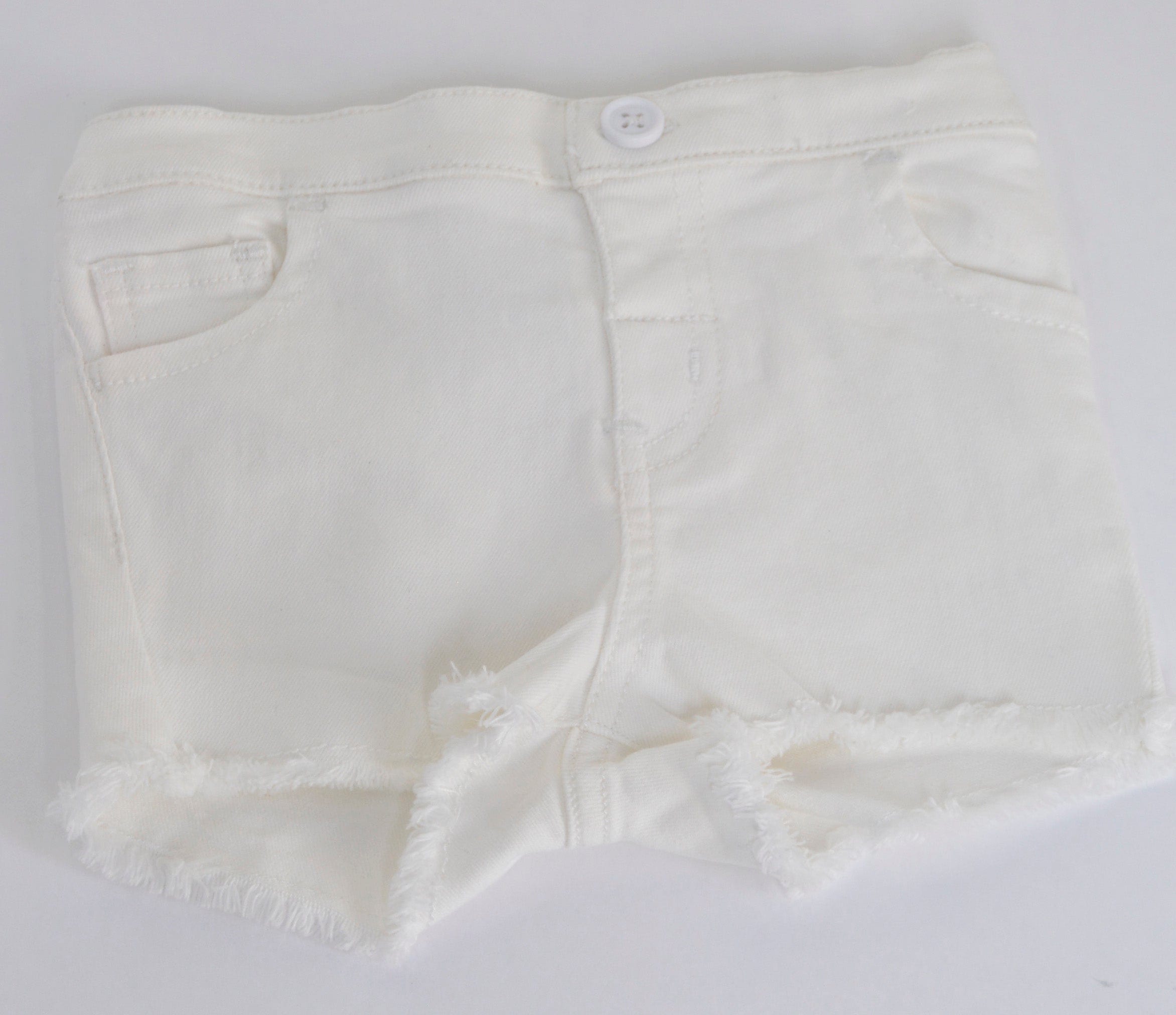 جينجرسنابس شورت بناتي للرضع سادة بجيوب من الخلف أوف وايت