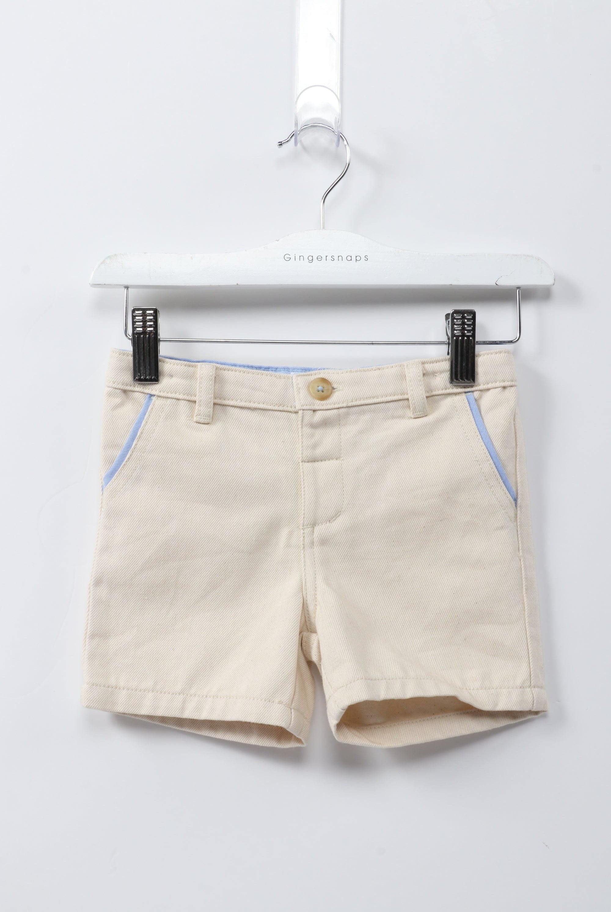 جينجرسنابس شورت أولادي قصير سادة مزين بقطعة جينز علي الجيب بيج فاتح