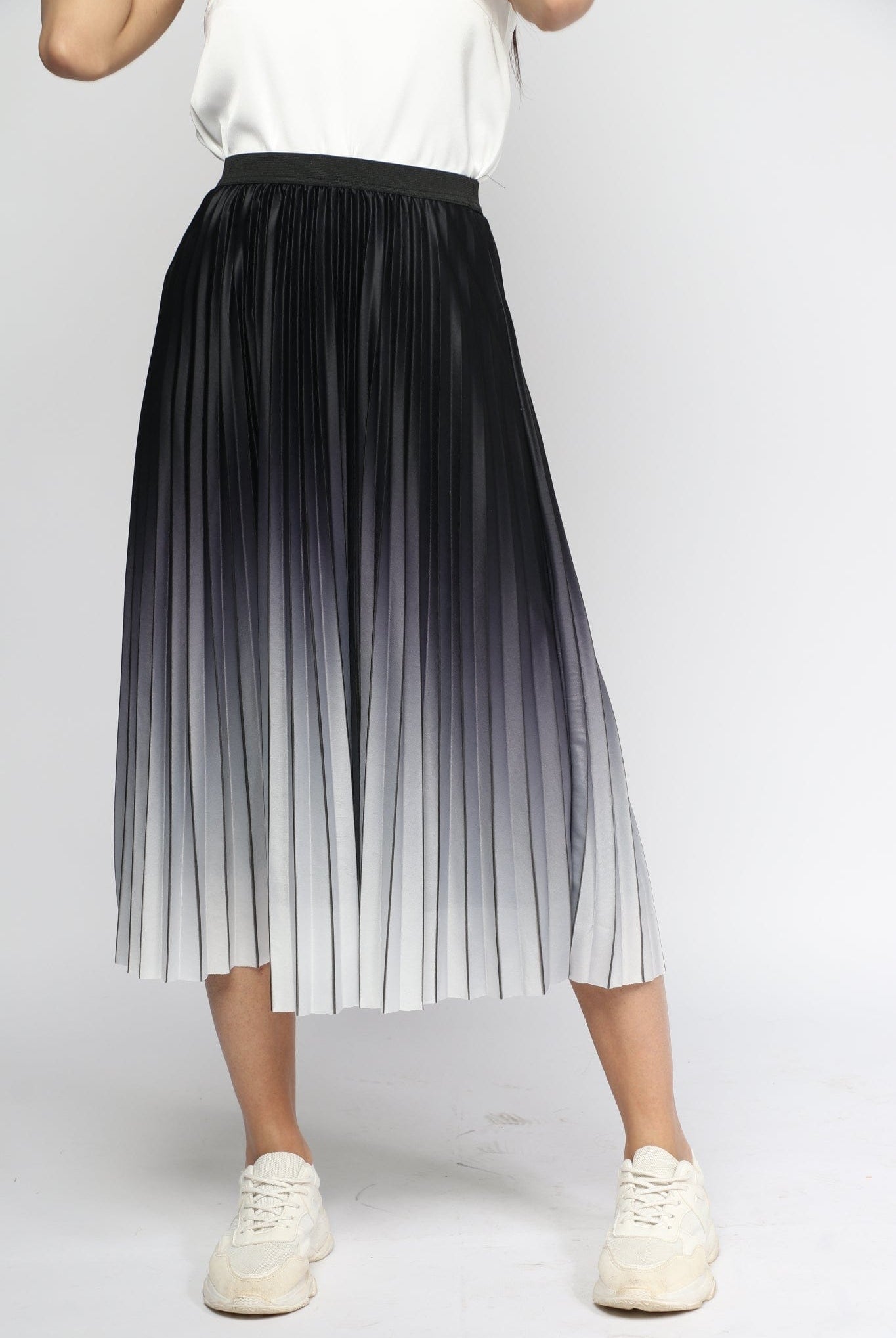 نتشي تنورة نسائية لونين بليسية