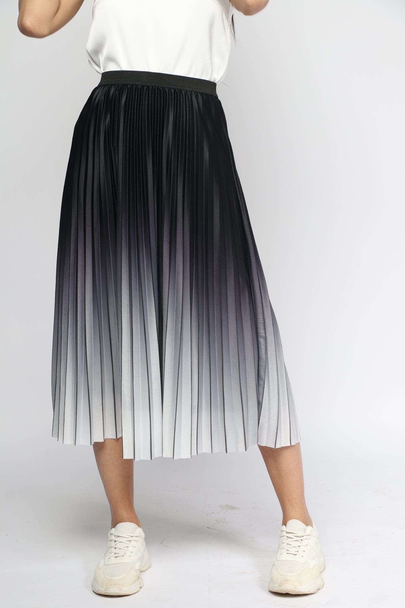 نتشي تنورة نسائية لونين بليسية