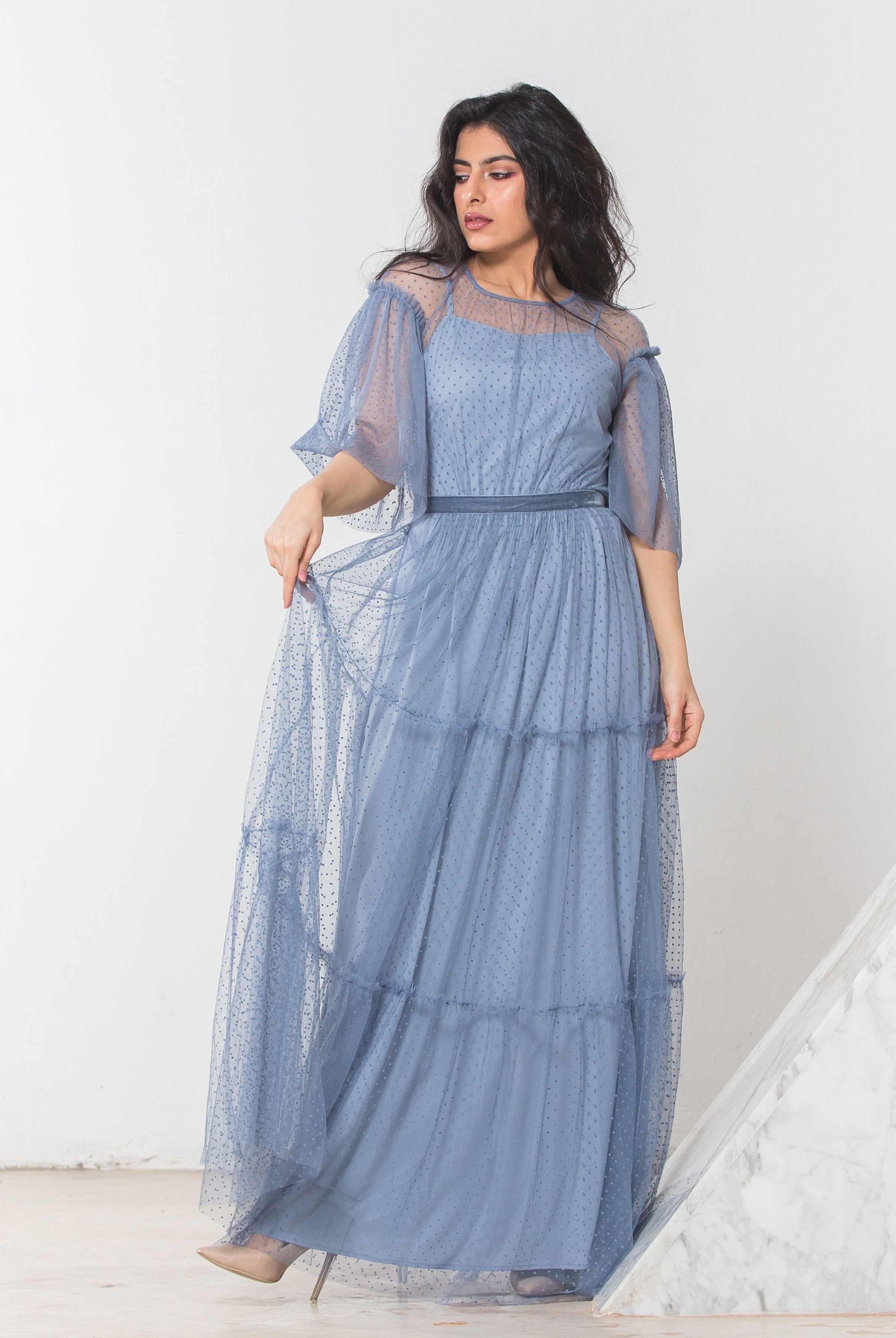 نتشي فستان طويل شفاف واسع سهرة كم قصير