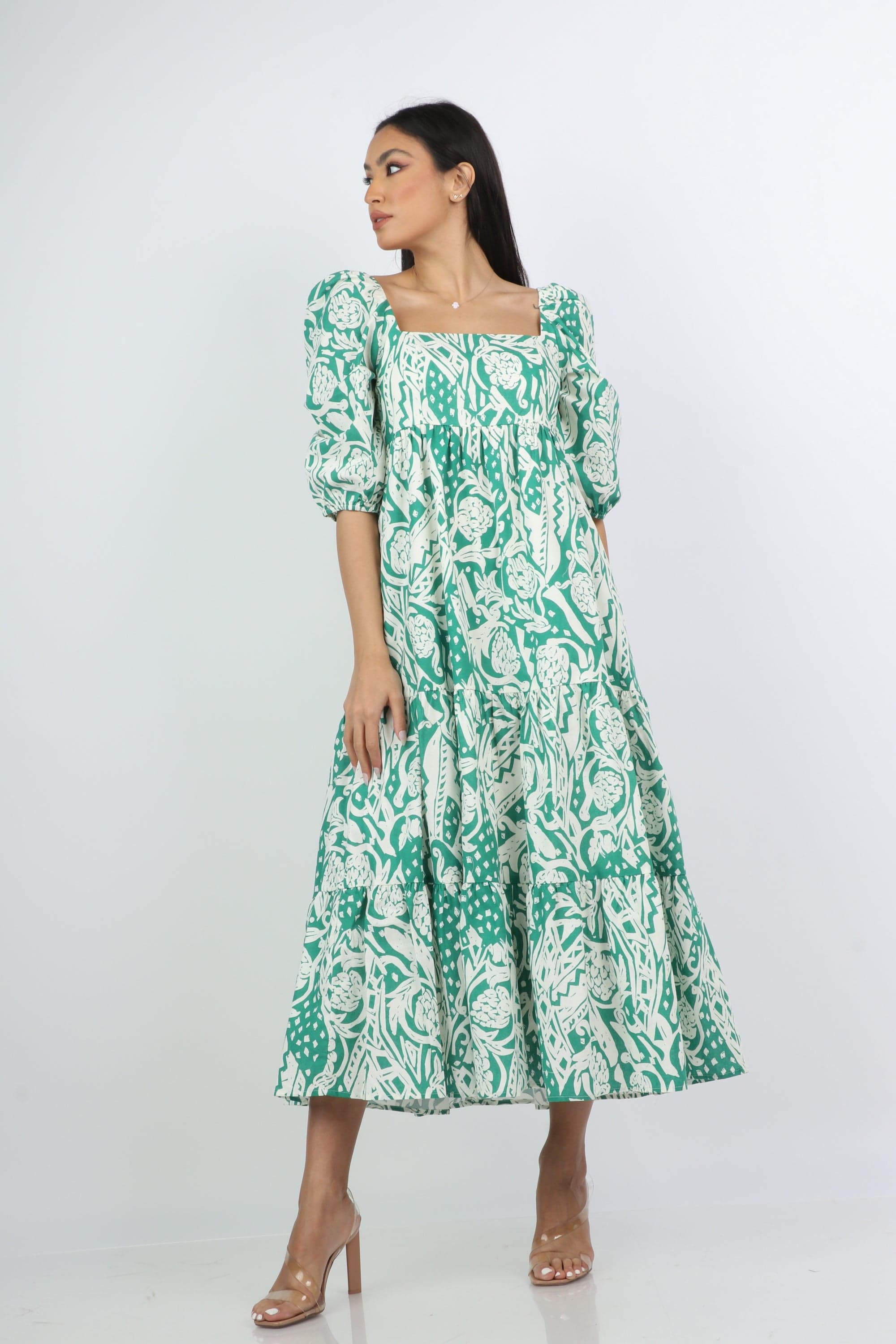 نتشي فستان ميدي منقوش واسع بصدر مربع 3/4 كم