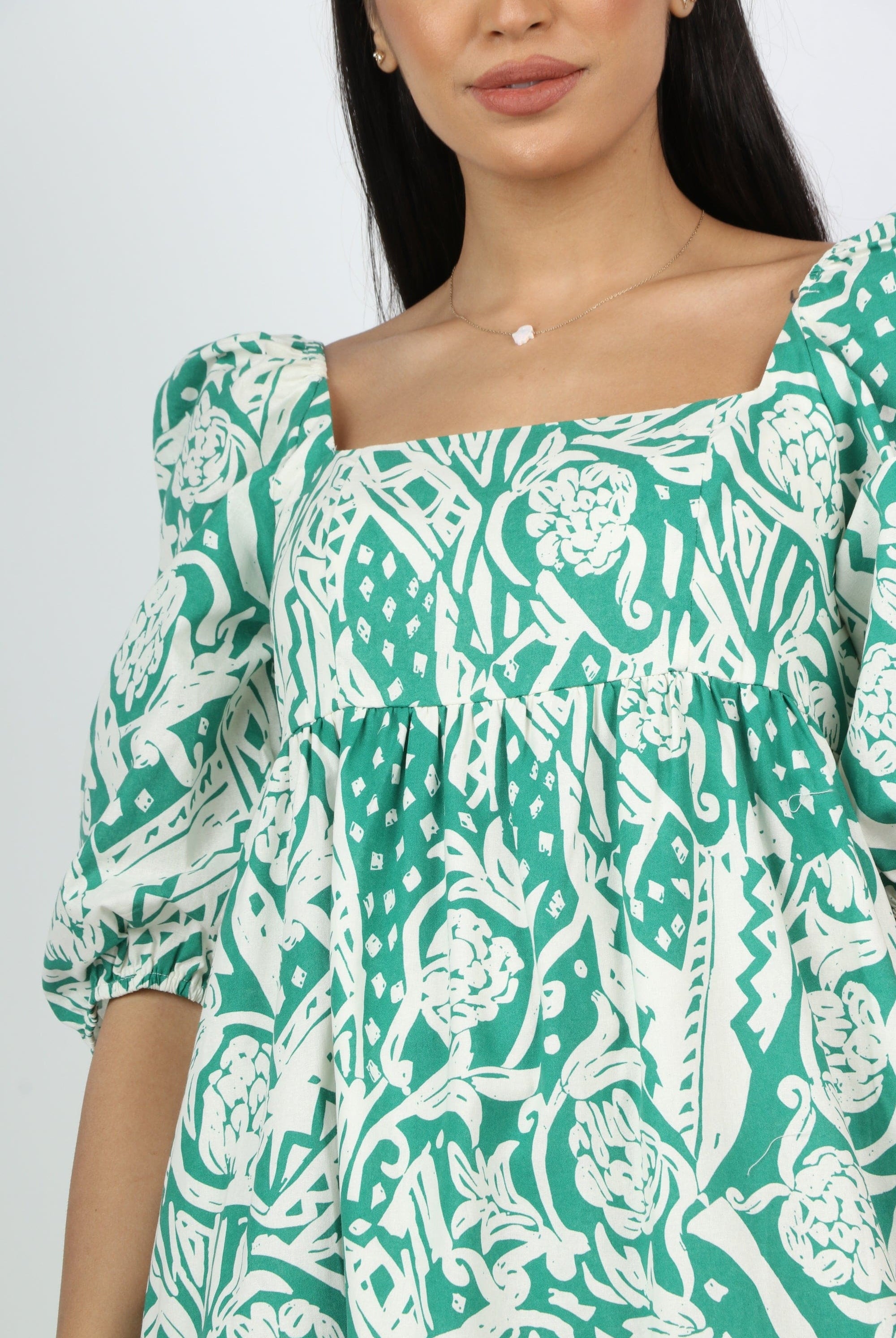 نتشي فستان ميدي منقوش واسع بصدر مربع 3/4 كم