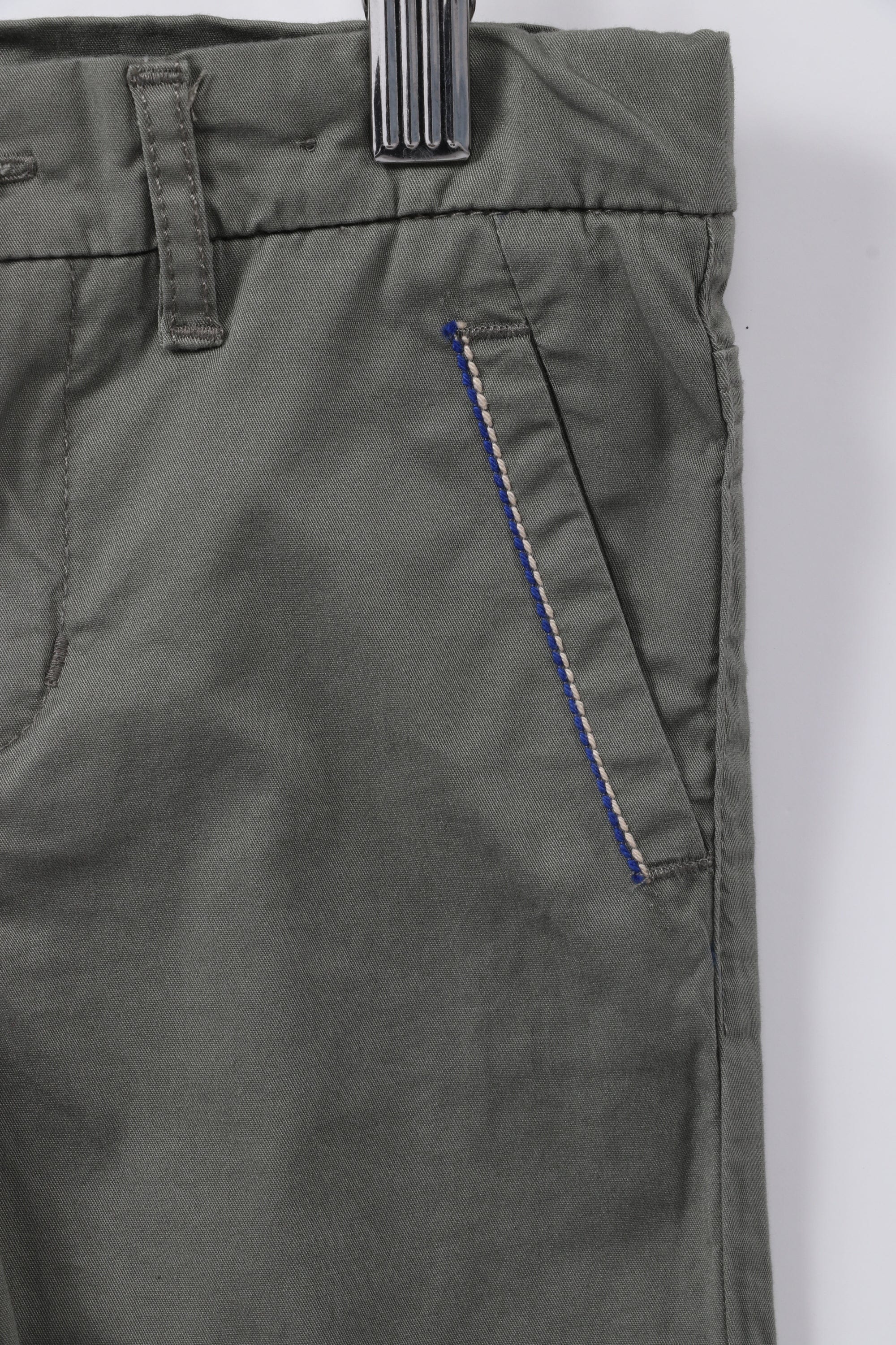 جينجرسنابس بنطلون جيشي اطفالي مزين بجيب صغير أخضر جيشي