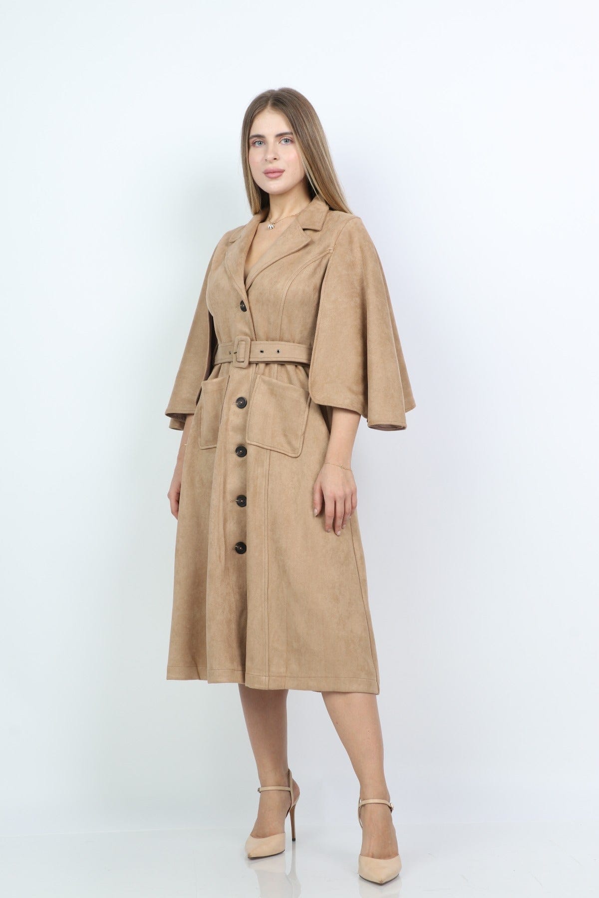 نتشي فستان ميدي بأزرار أمامية بحزام بكم على شكل فراشة