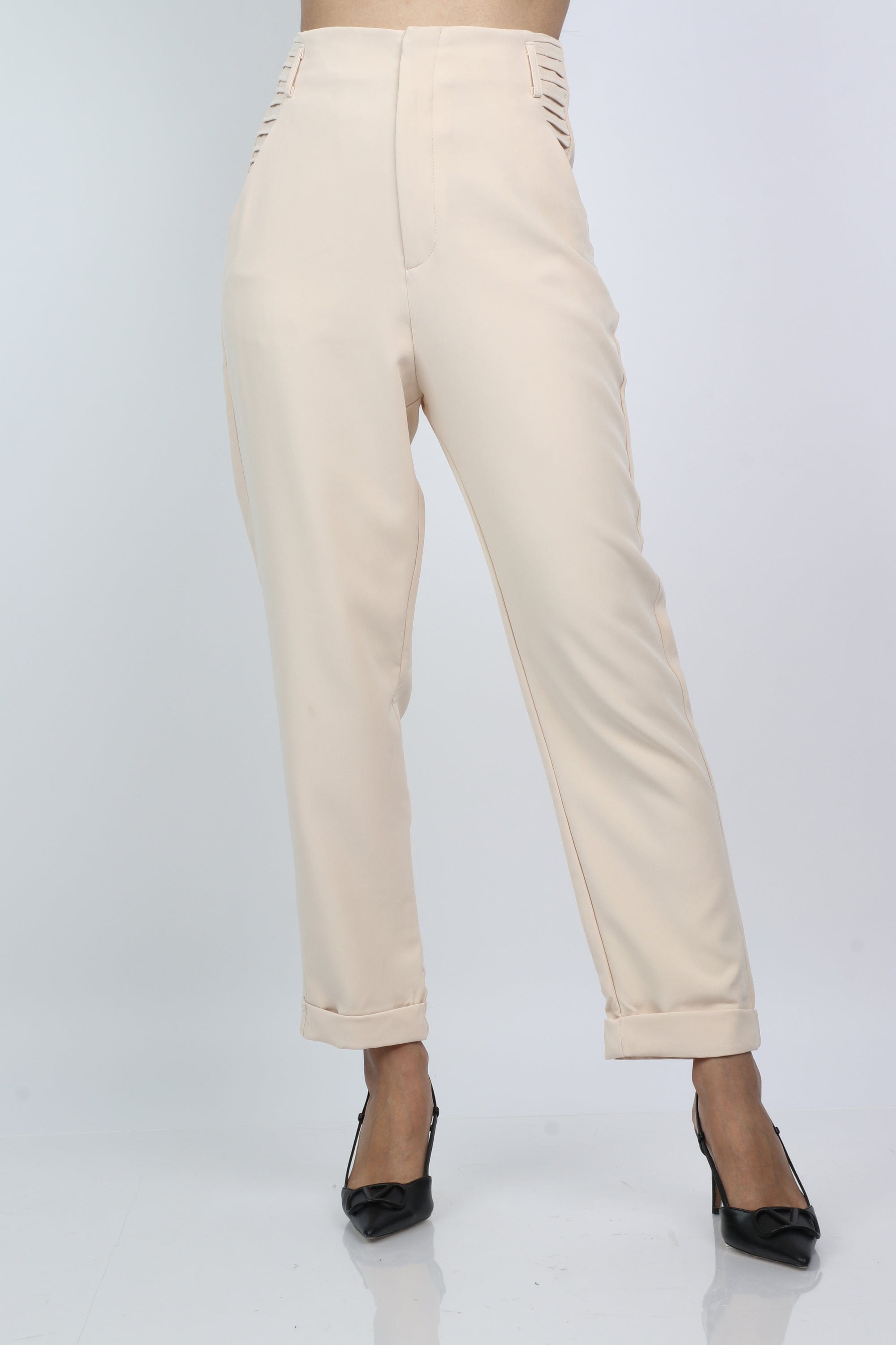 ูุชุดู ุจูุทููู ููุงุณูู ูุงู ููุณุช ุทููู ูุณุงุฆู