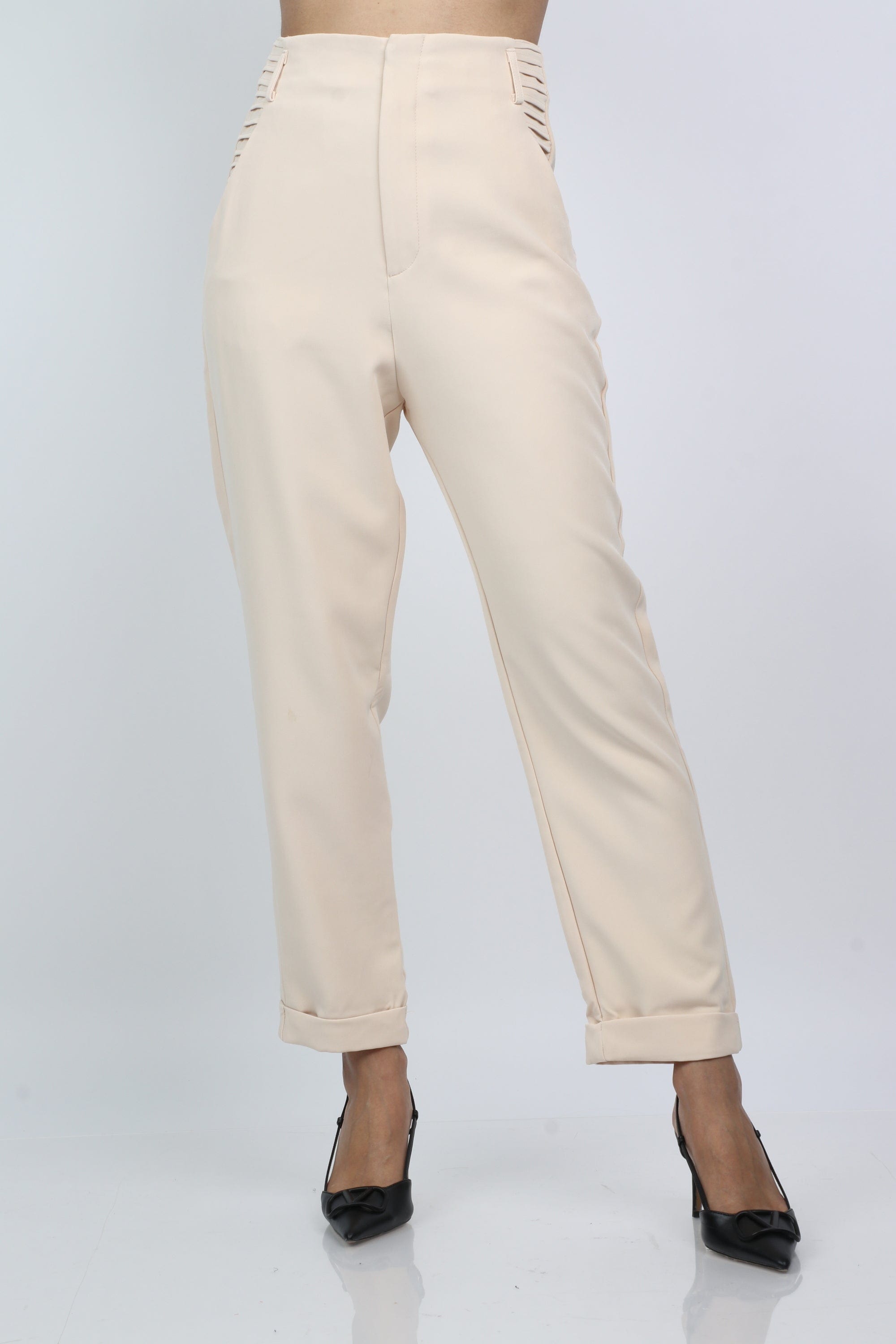 ูุชุดู ุจูุทููู ููุงุณูู ูุงู ููุณุช ุทููู ูุณุงุฆู