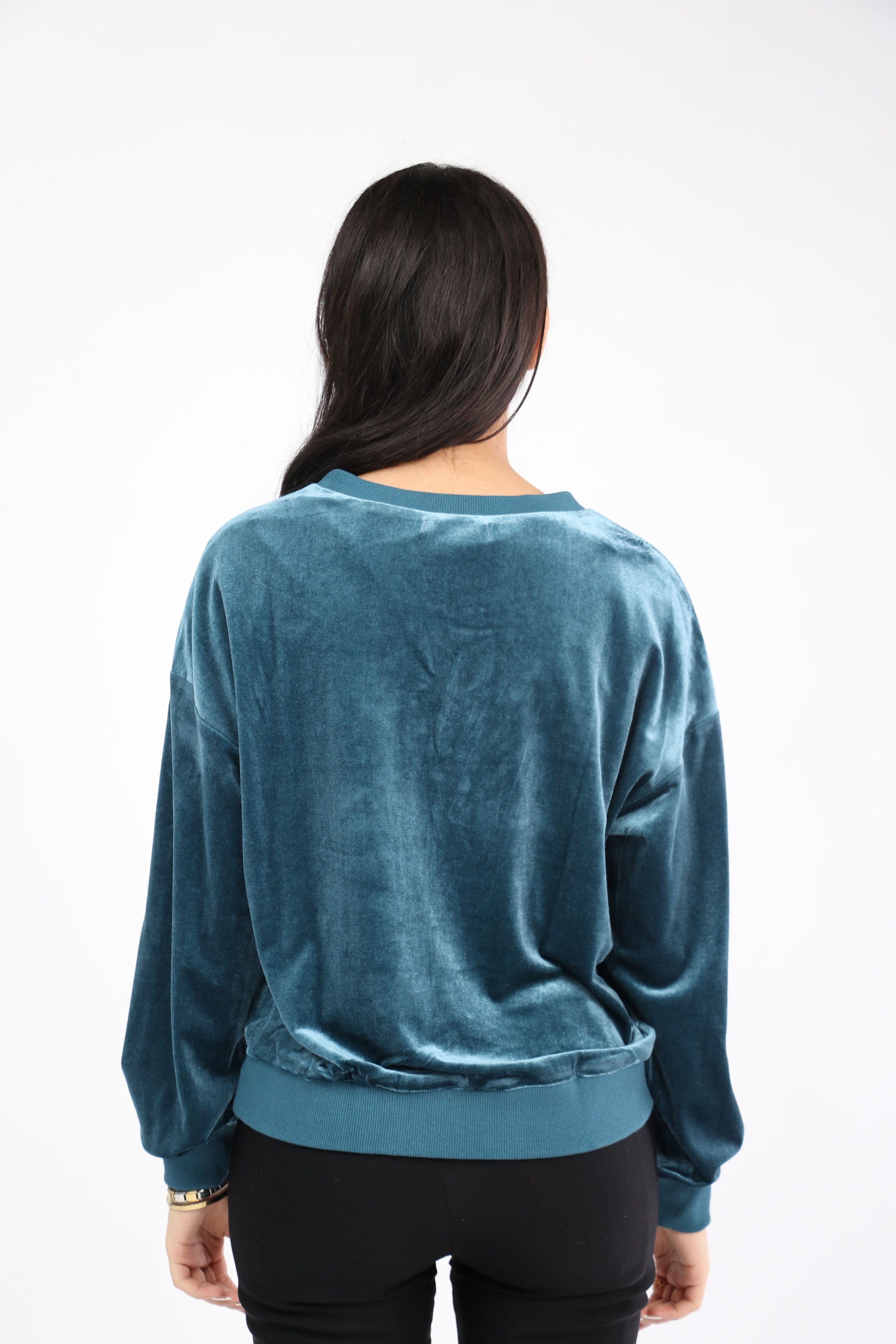 ميكا بلوزة سادة مطرزة بالخيط بأكمام طويلة