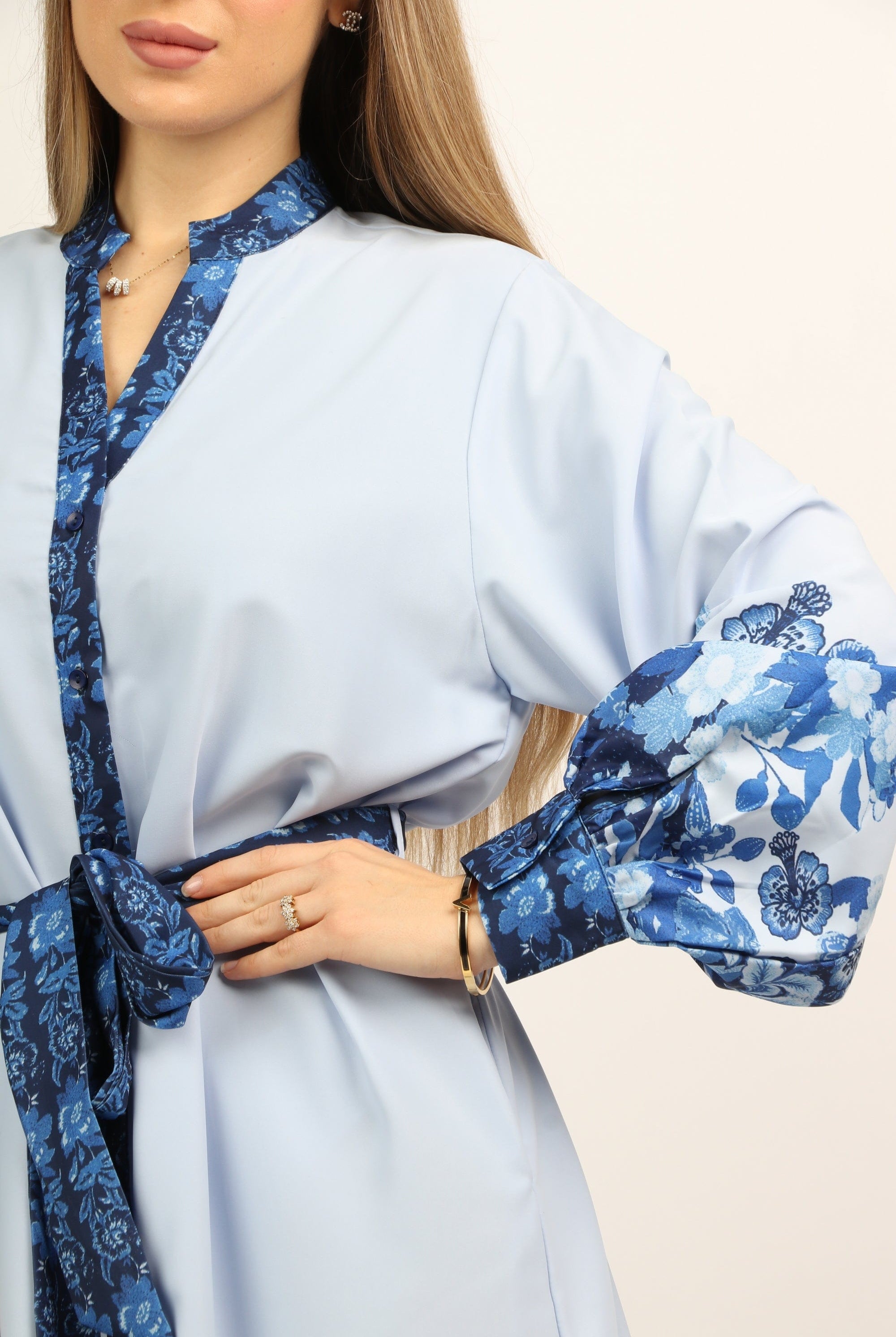 نتشي فستان ميدي بحزام فيونكة بنقشة ورد بأكمام بف طويلة