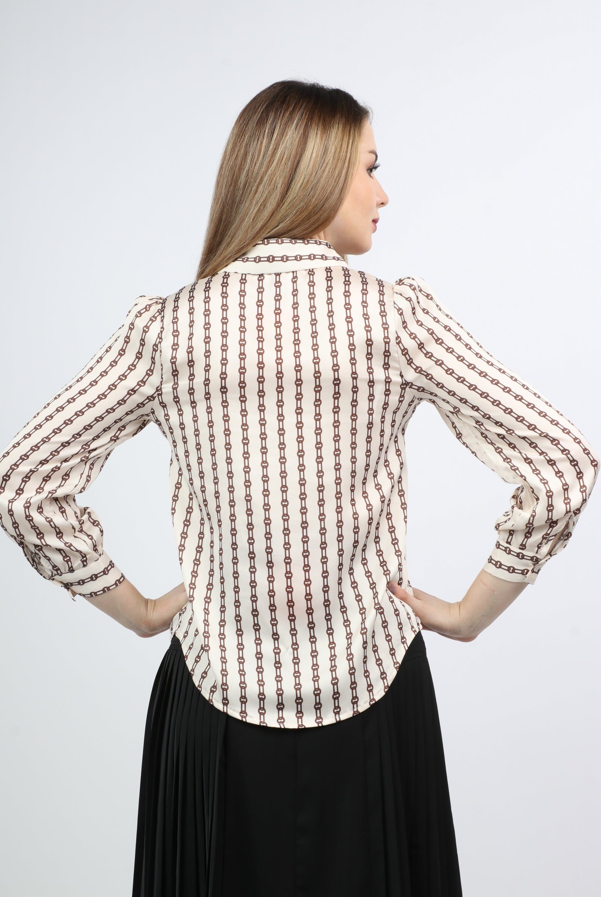 نتشي قميص منقوش نسائي بياقة طويلة